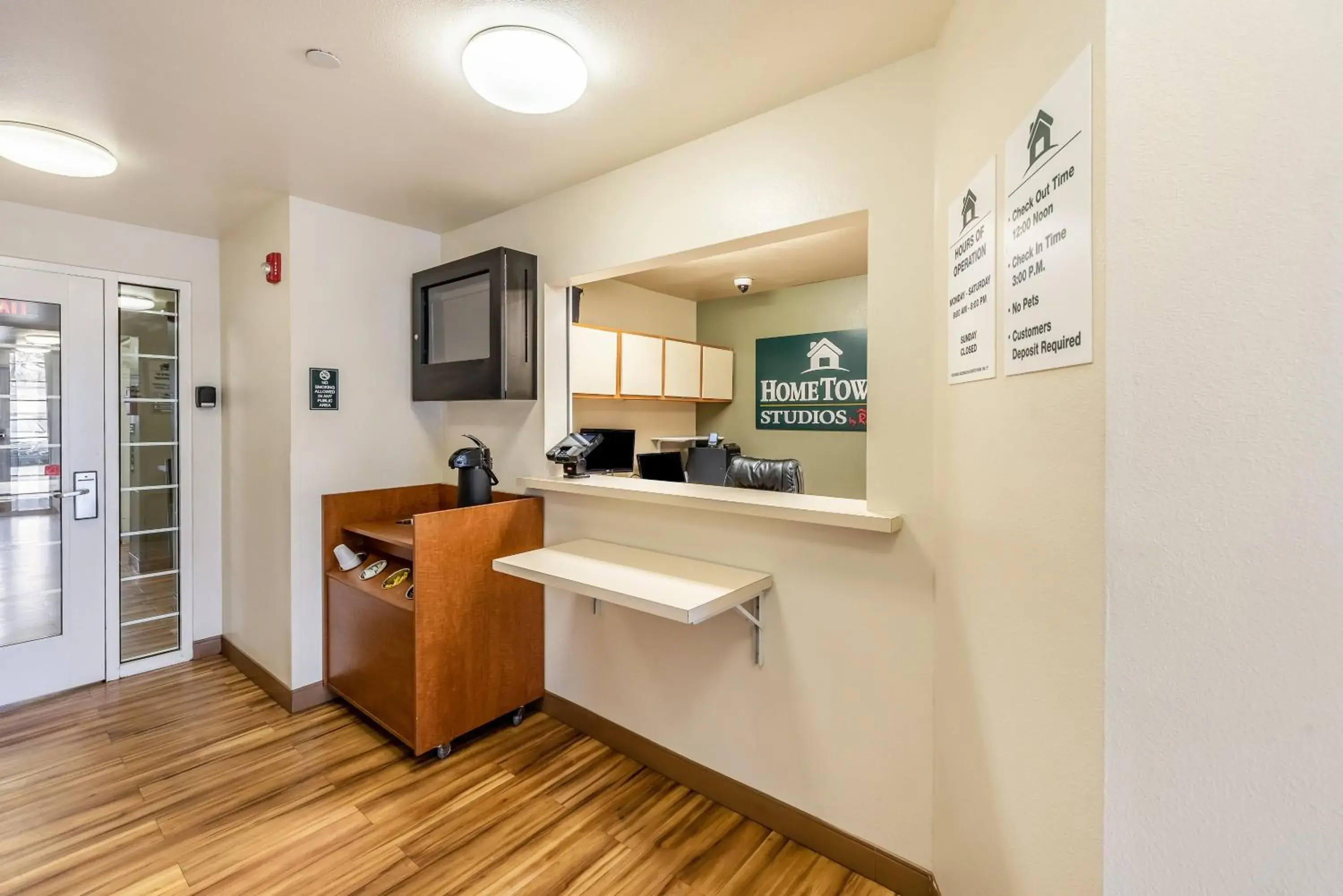 Lobby or reception in HomeTowne Studios by Red Roof Columbus Lobby or reception in HomeTowne Studios by Red Roof Columbus