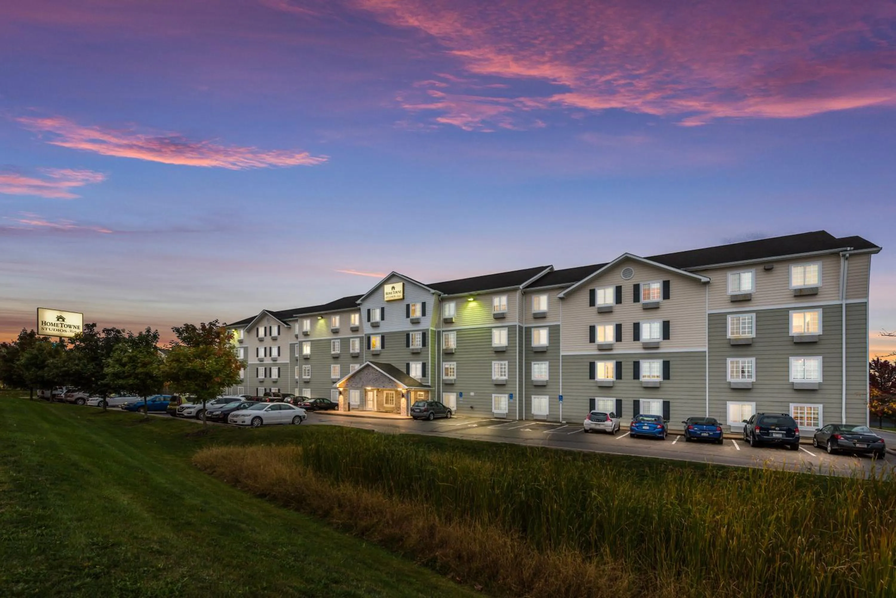 Property building in HomeTowne Studios by Red Roof Columbus