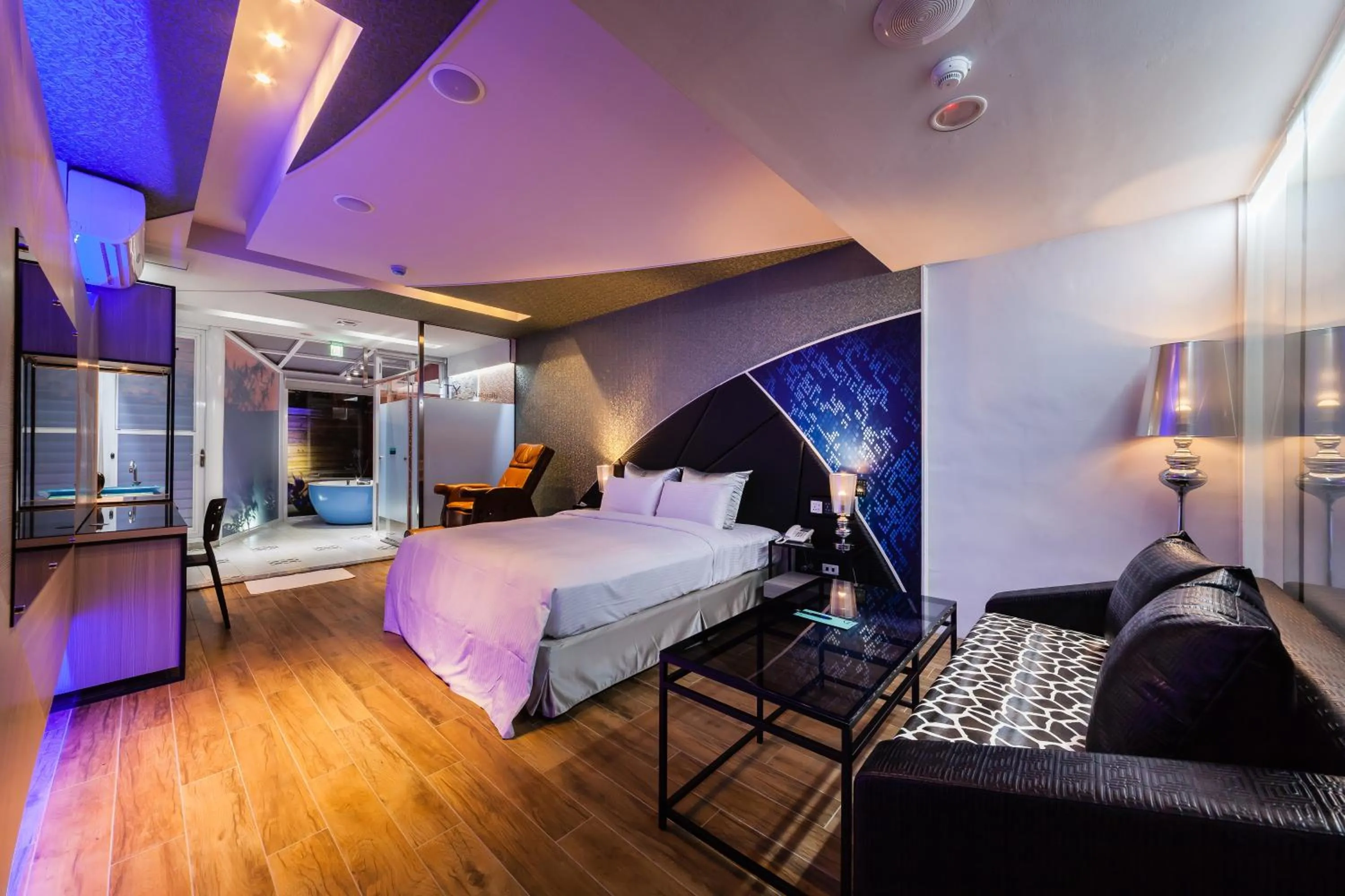 bunk bed, Bed in TY Motel