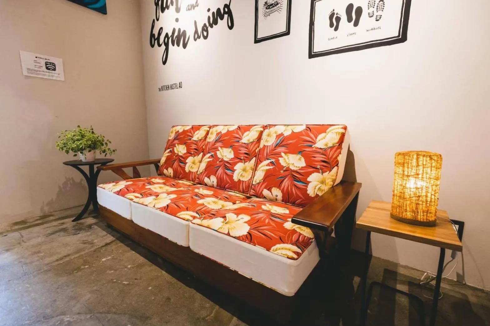 Living room, Bed in The Kitchen Hostel Ao