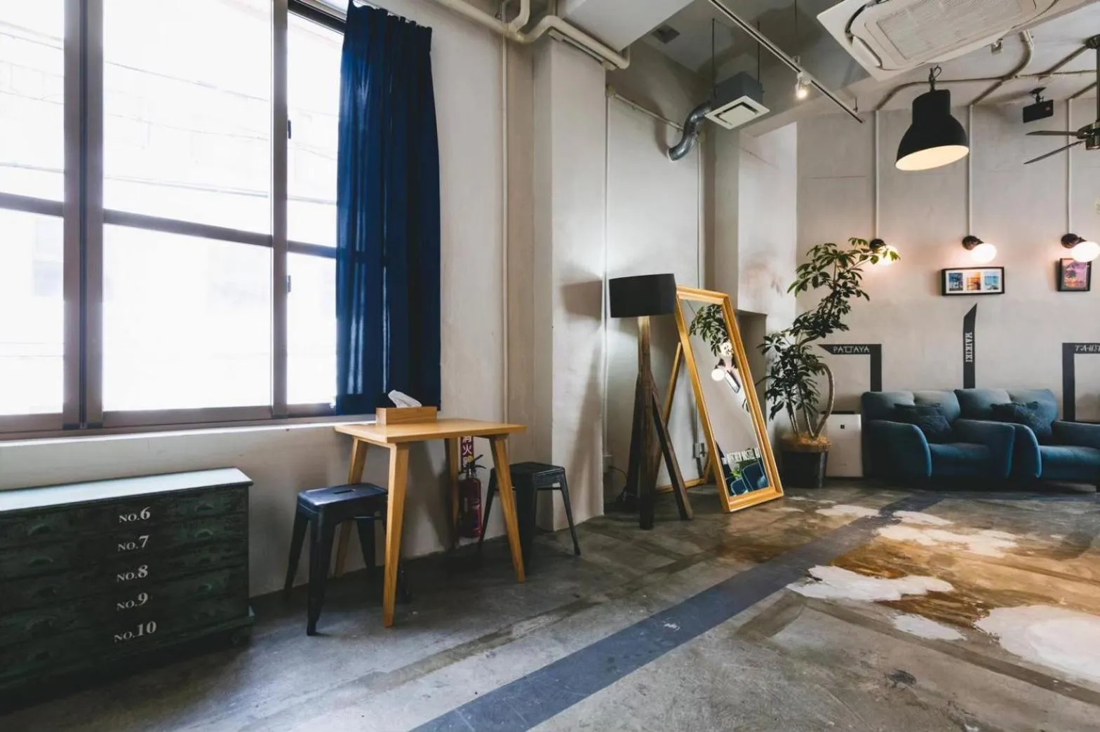 Area and facilities in The Kitchen Hostel Ao