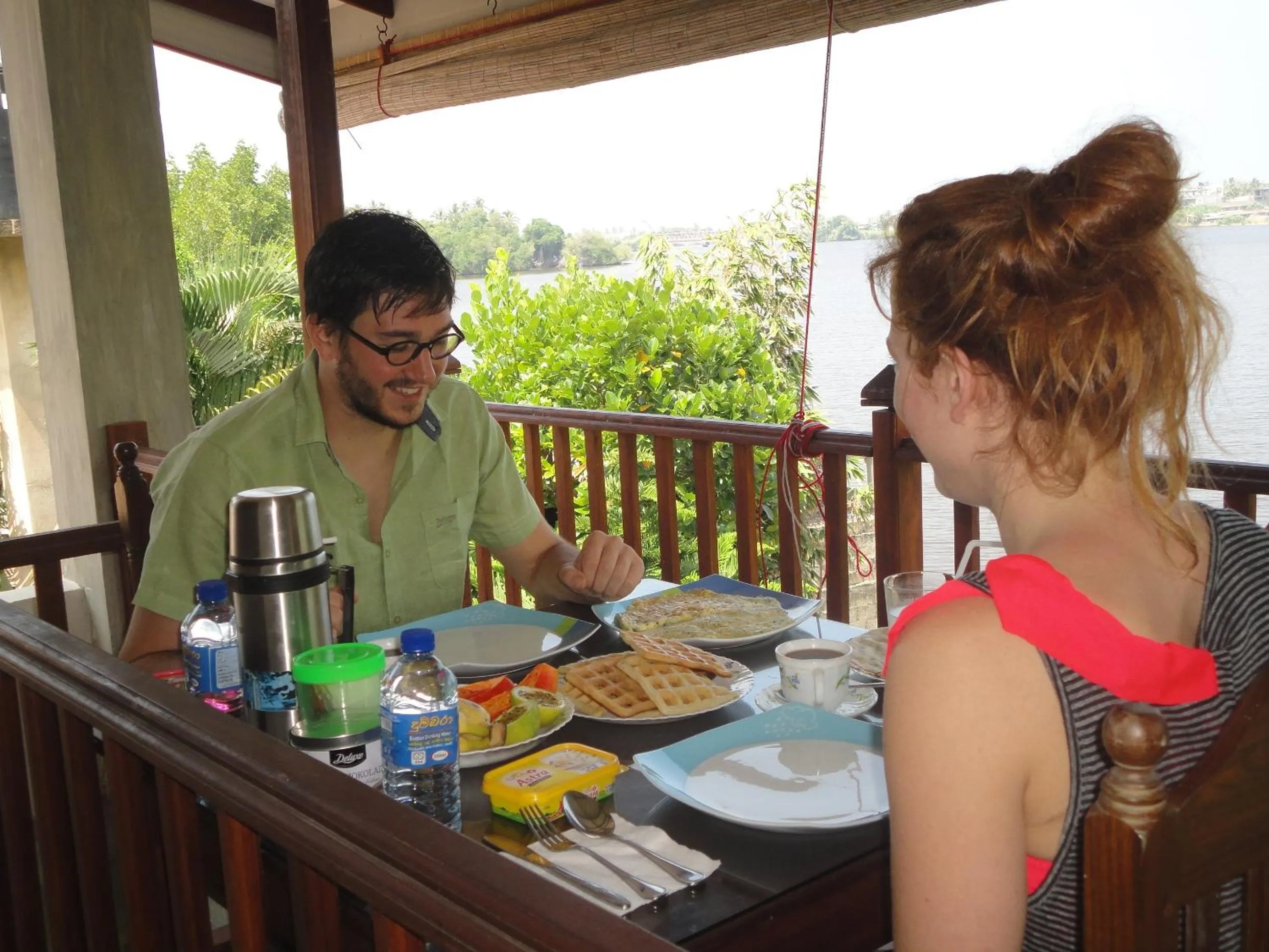 Food and drinks in Sapara River Guest