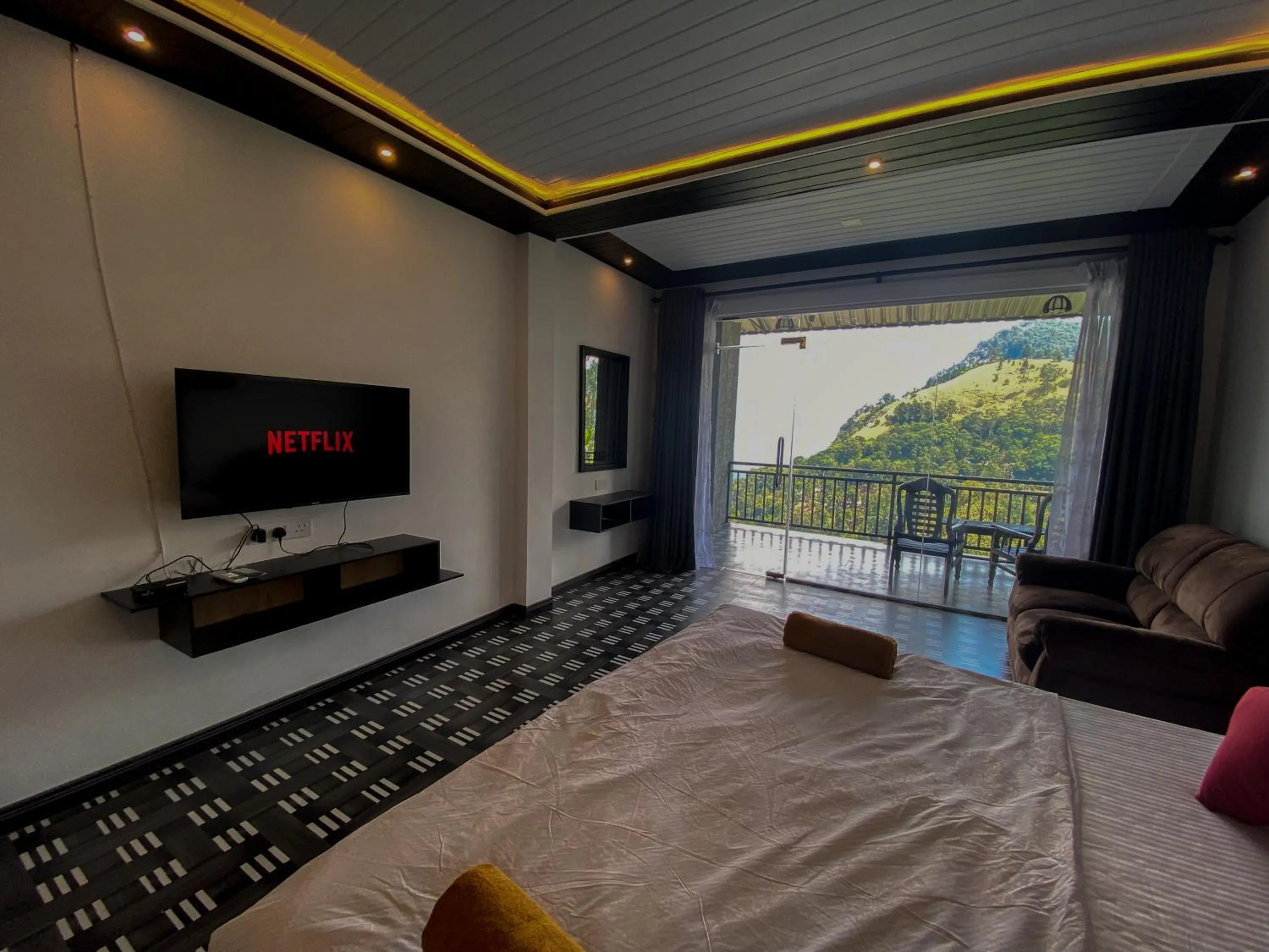 Bed in Paraiso Guest House