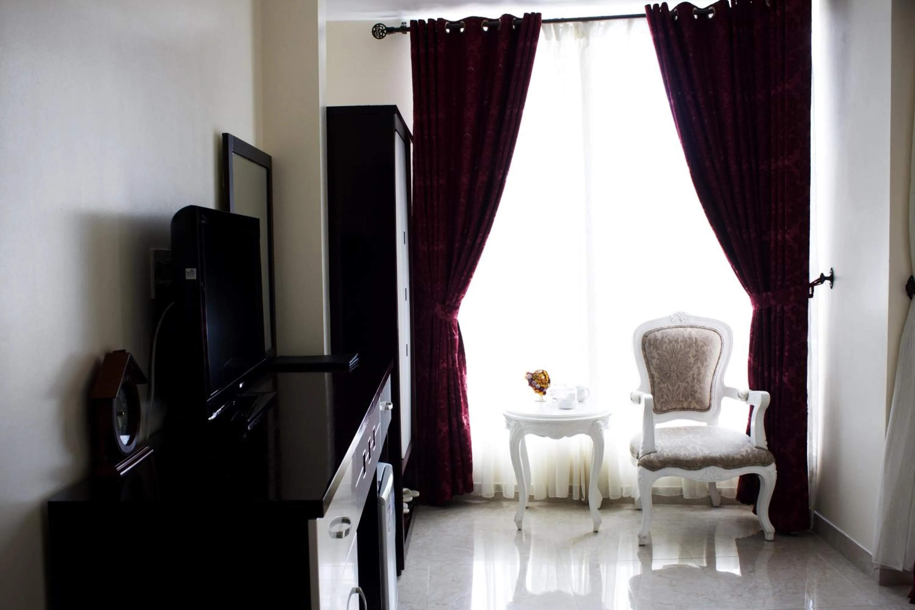 Photo of the whole room in Phước Sơn Hotel