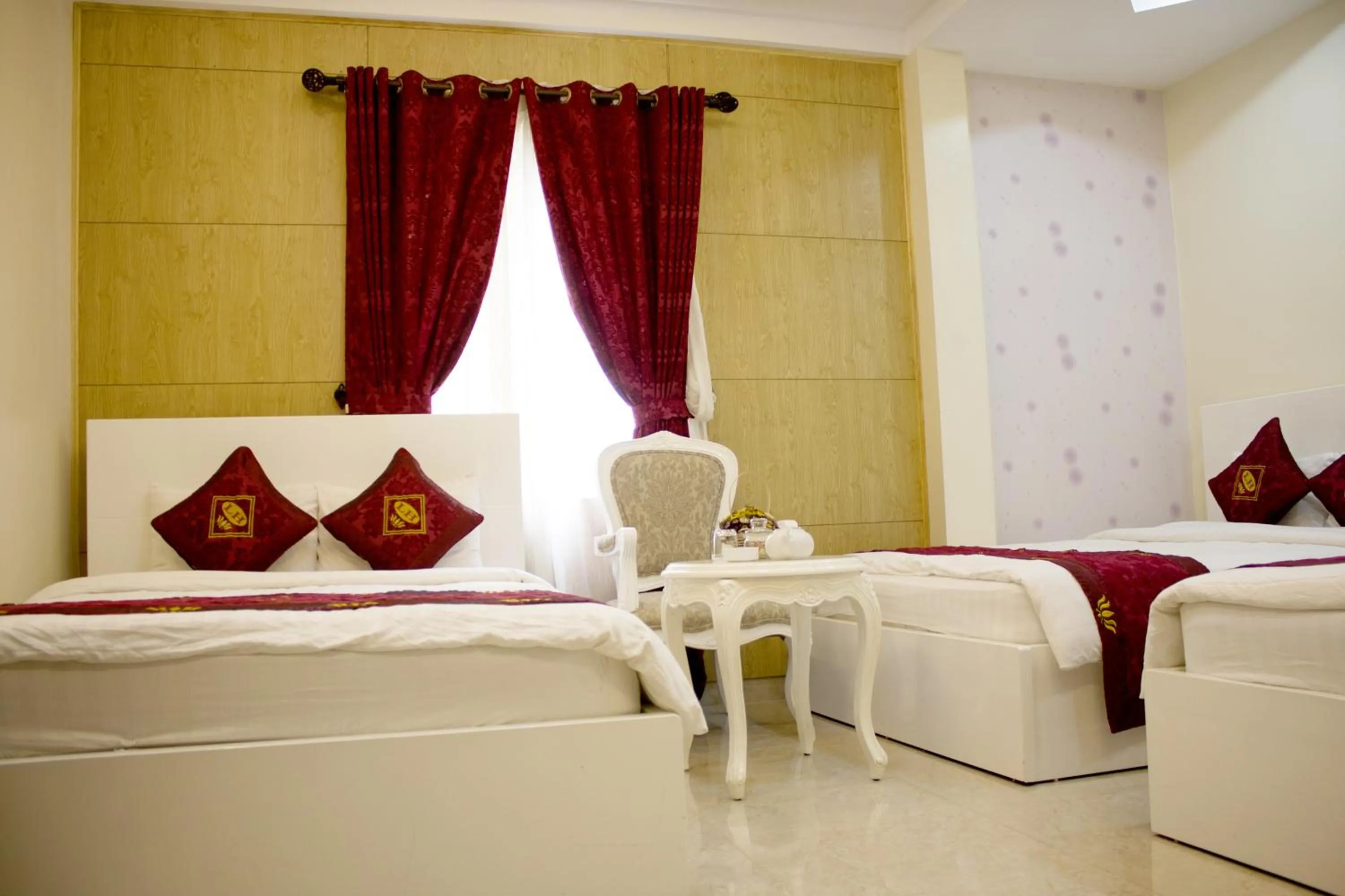 Photo of the whole room in Phước Sơn Hotel