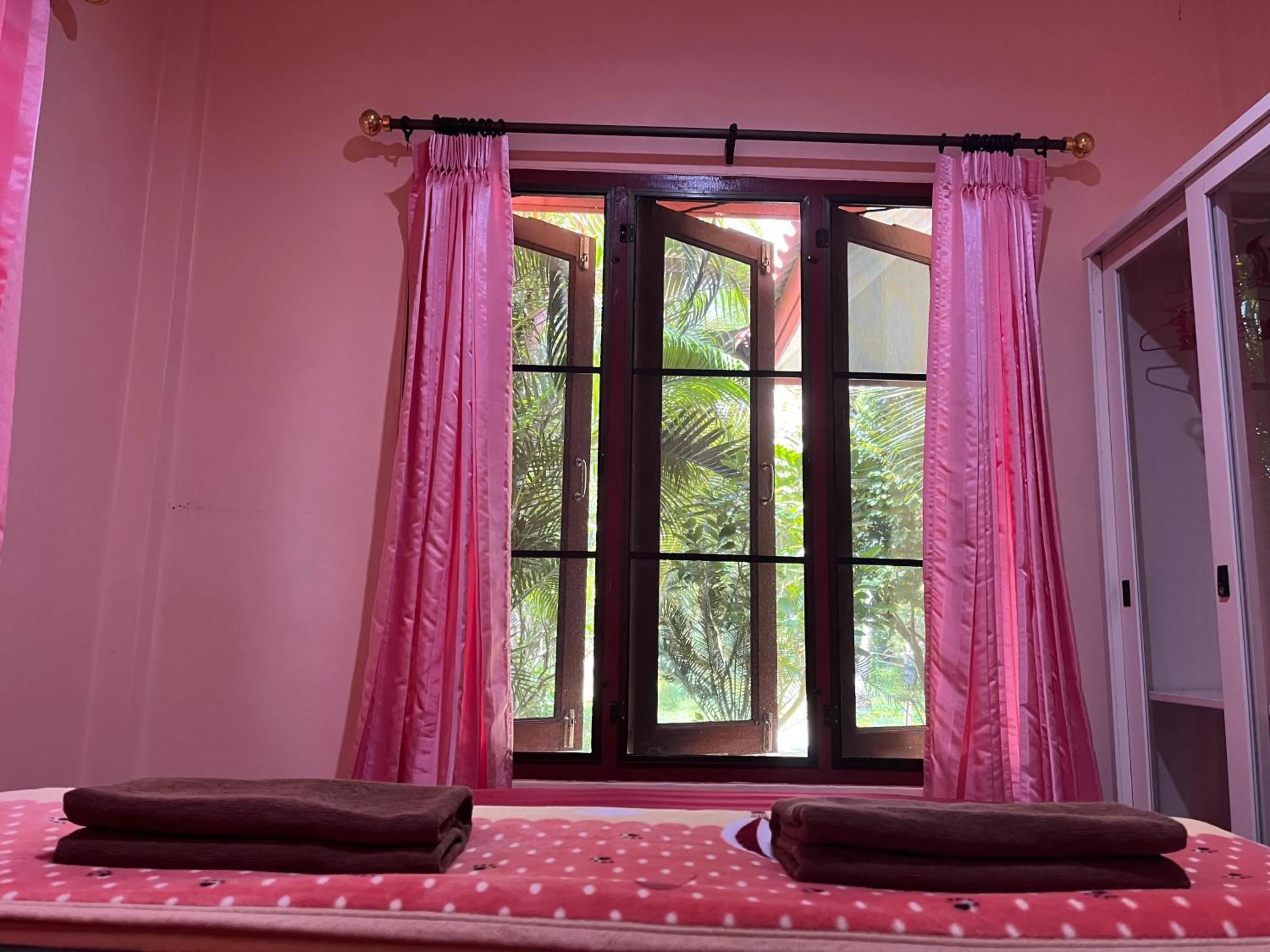 Bed in Happy Resort