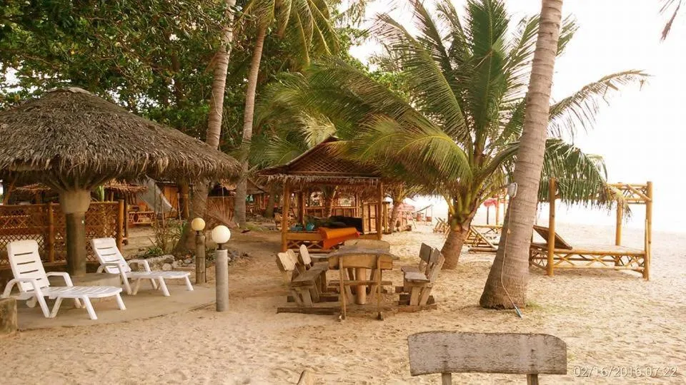 Restaurant/places to eat in Happy Resort