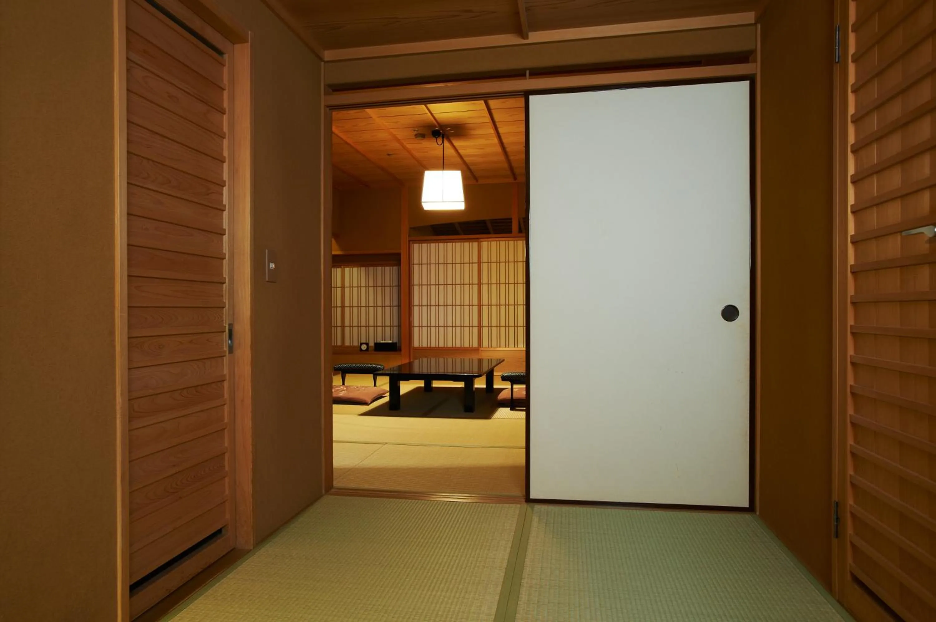 Photo of the whole room in Yamatoya Honten
