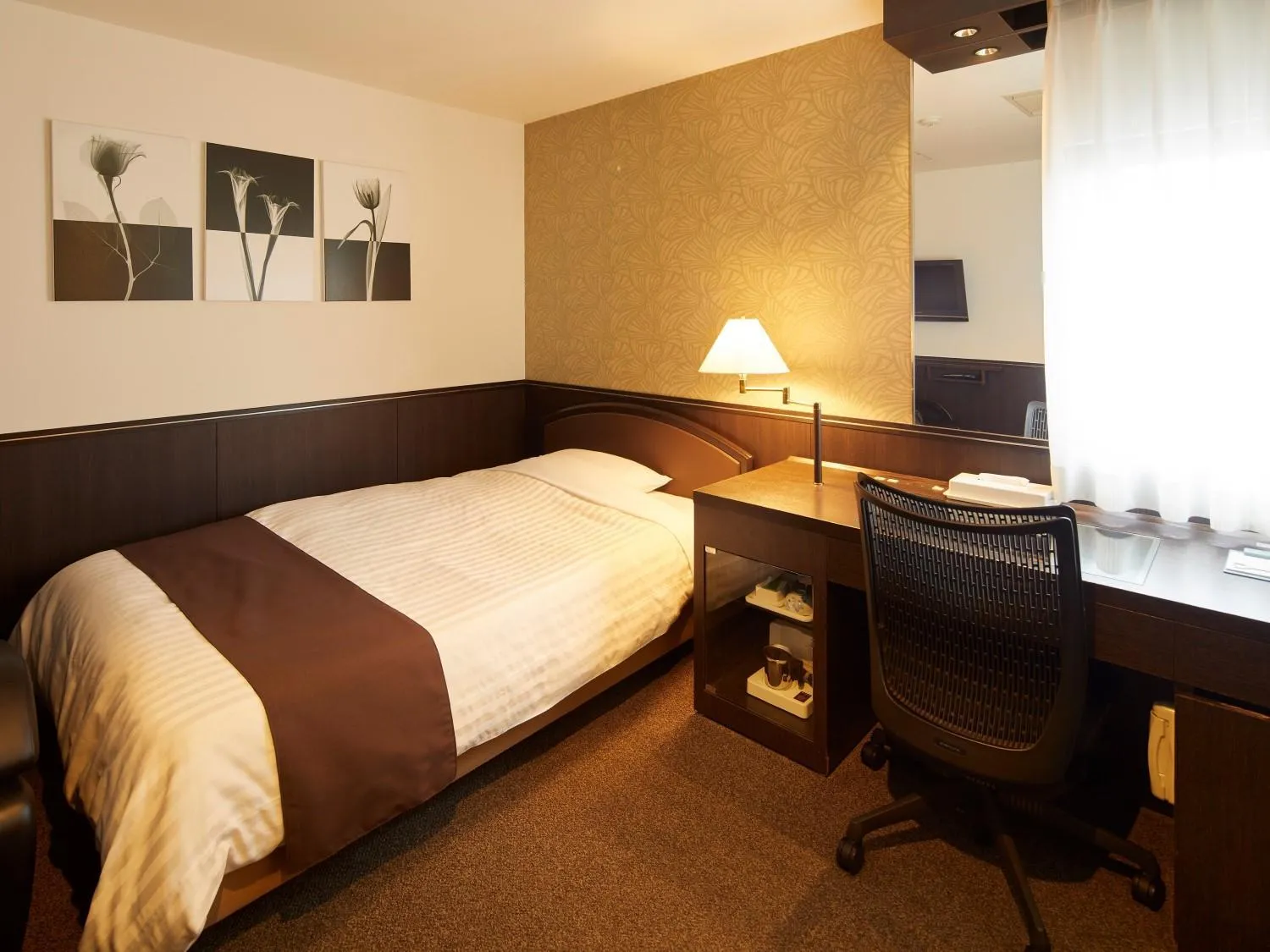 Bed in Yamatoya Honten