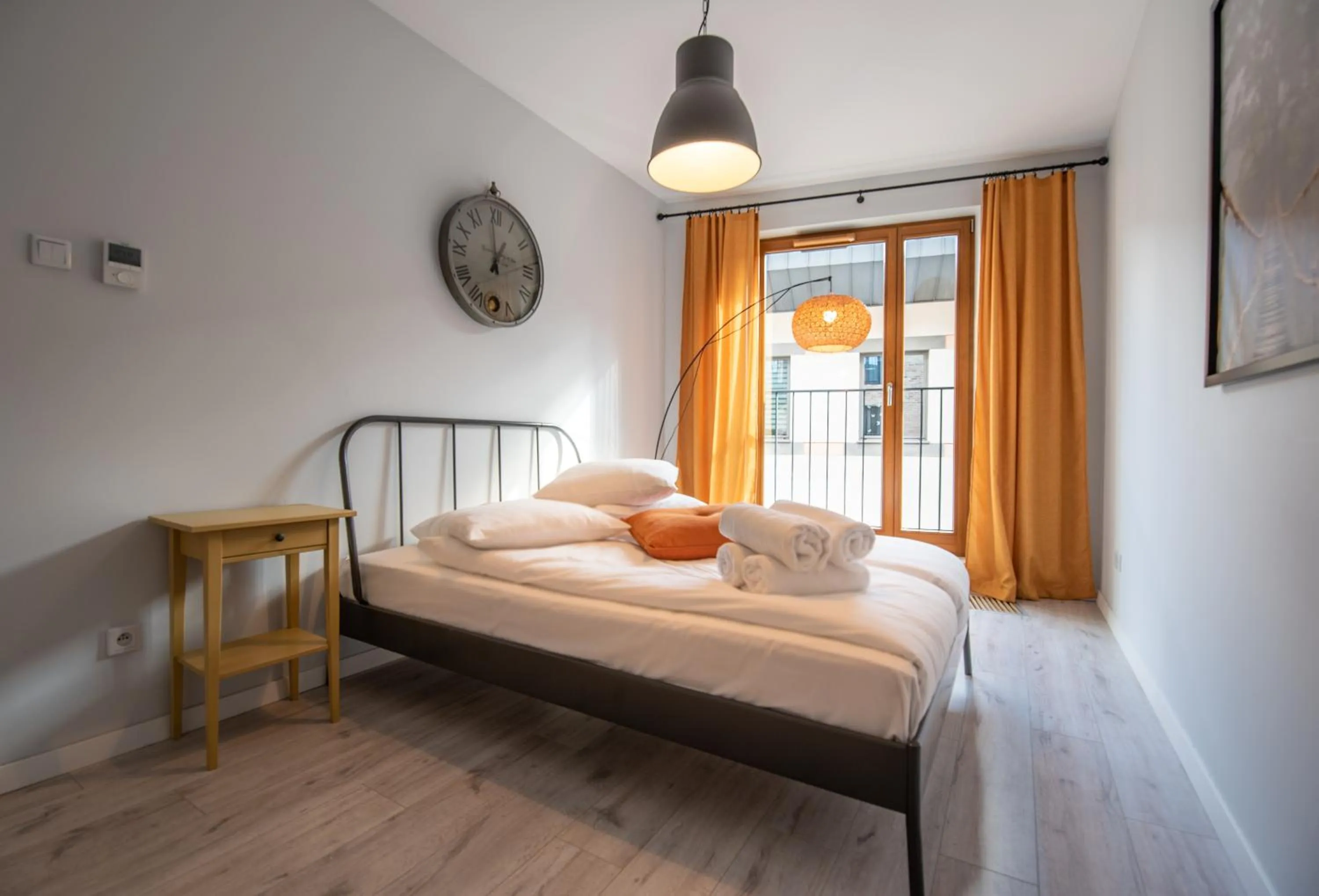 TV and multimedia, Bed in City Lights Apartments