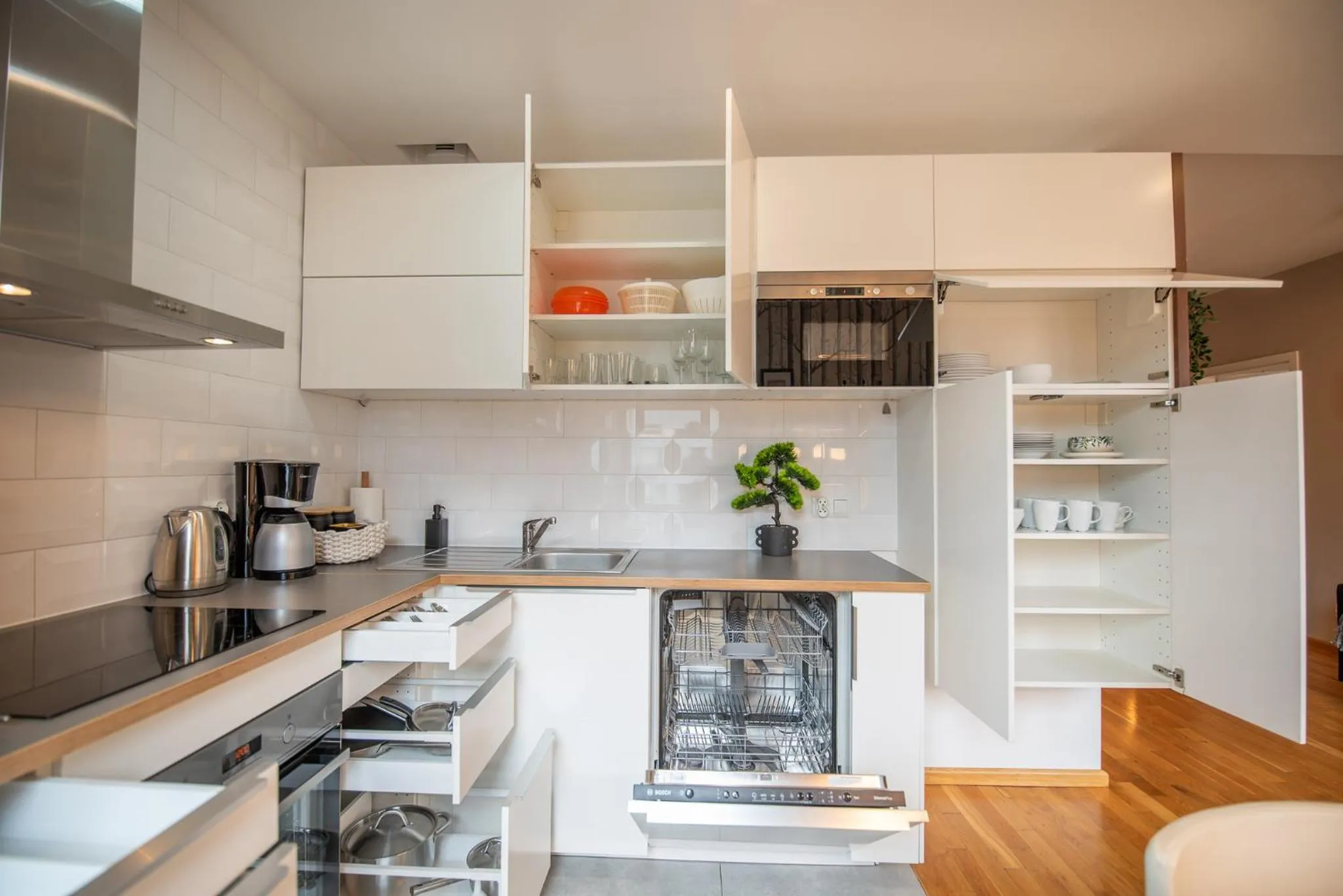 kitchen in City Lights Apartments