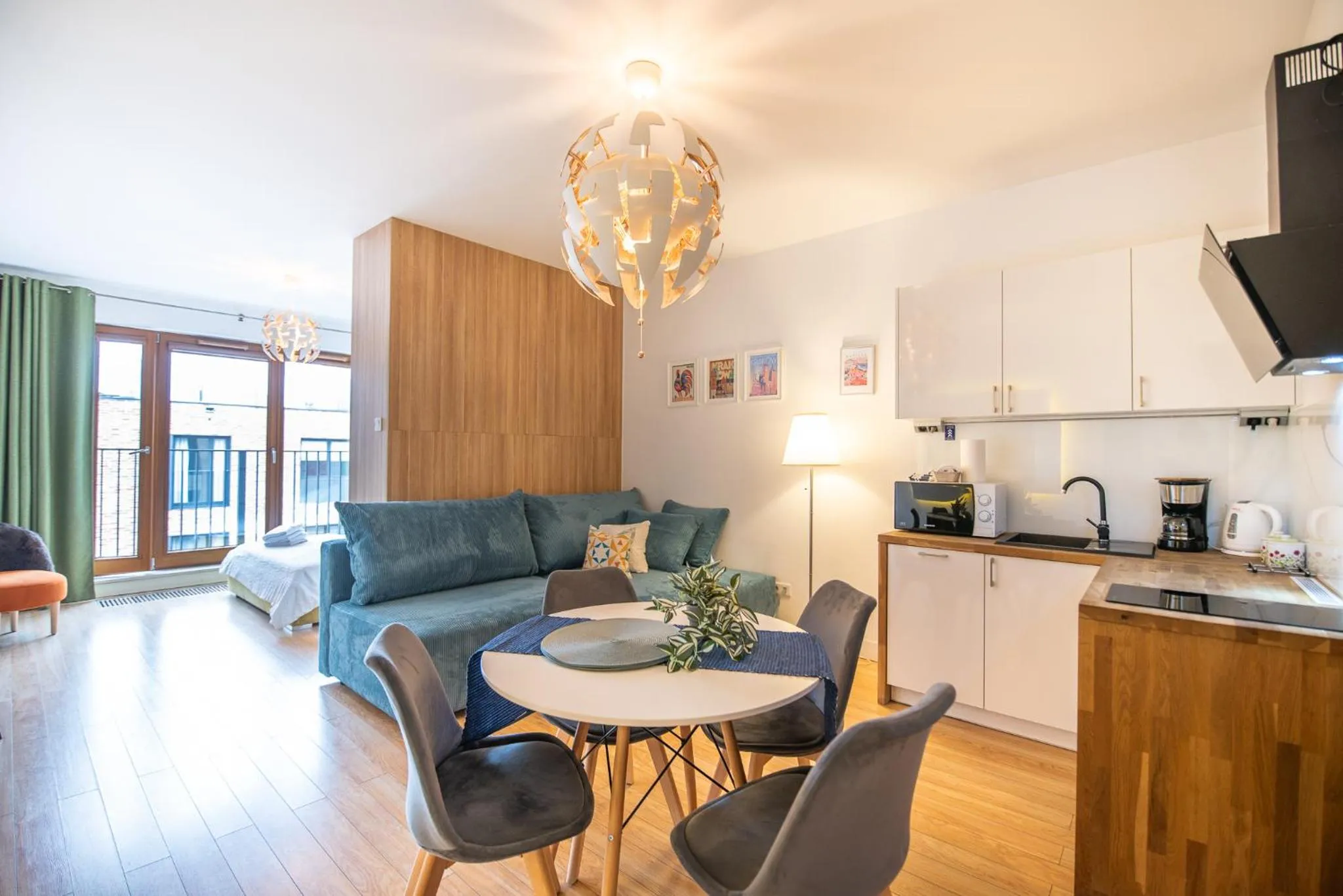 Coffee/tea facilities in City Lights Apartments