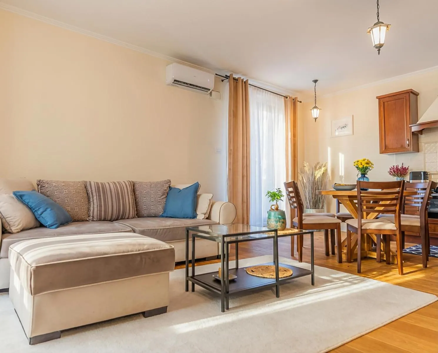 Living room in City Lights Apartments