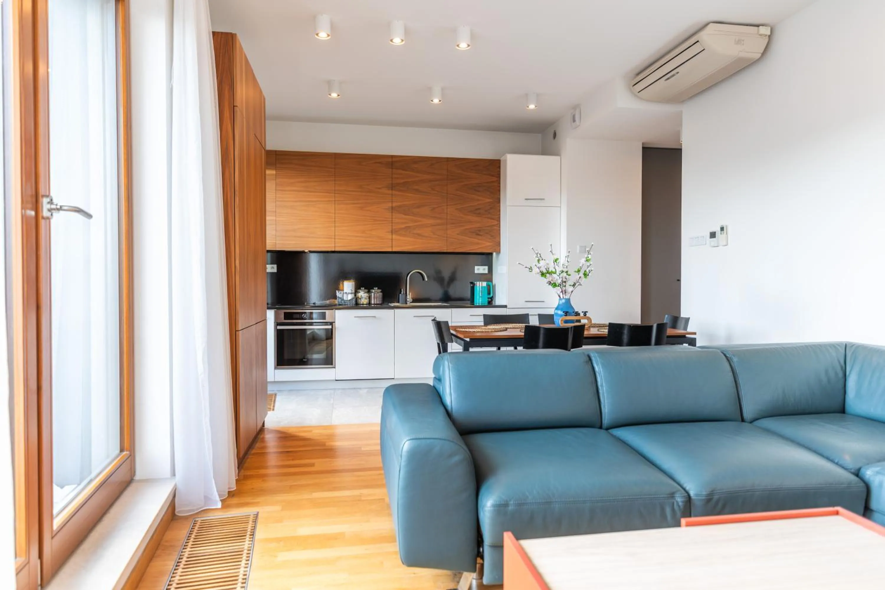 Kitchen or kitchenette in City Lights Apartments