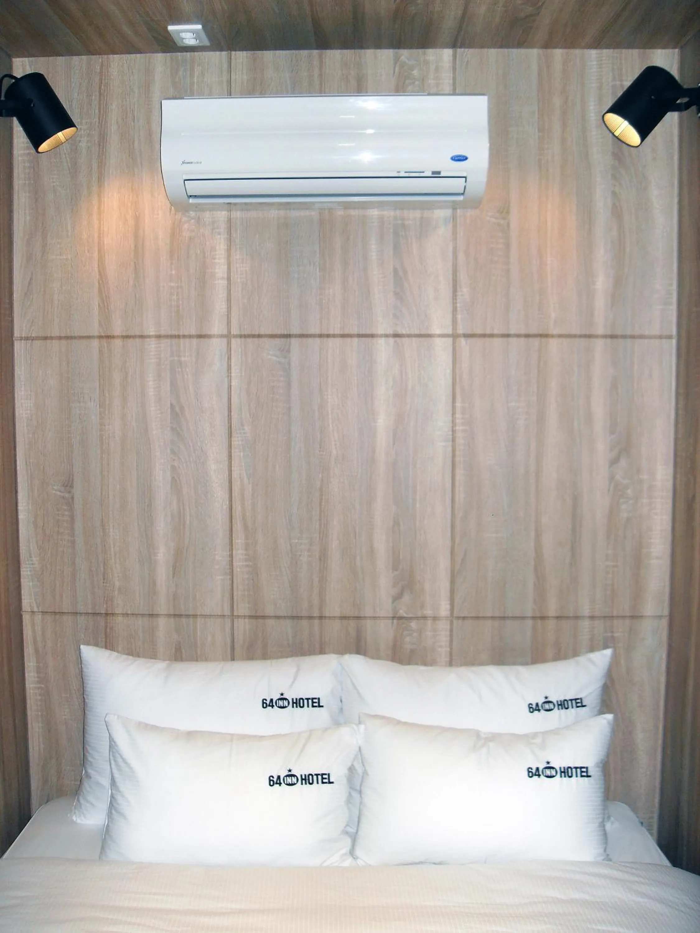 Bedroom, Bathroom in 64 INN Hotel