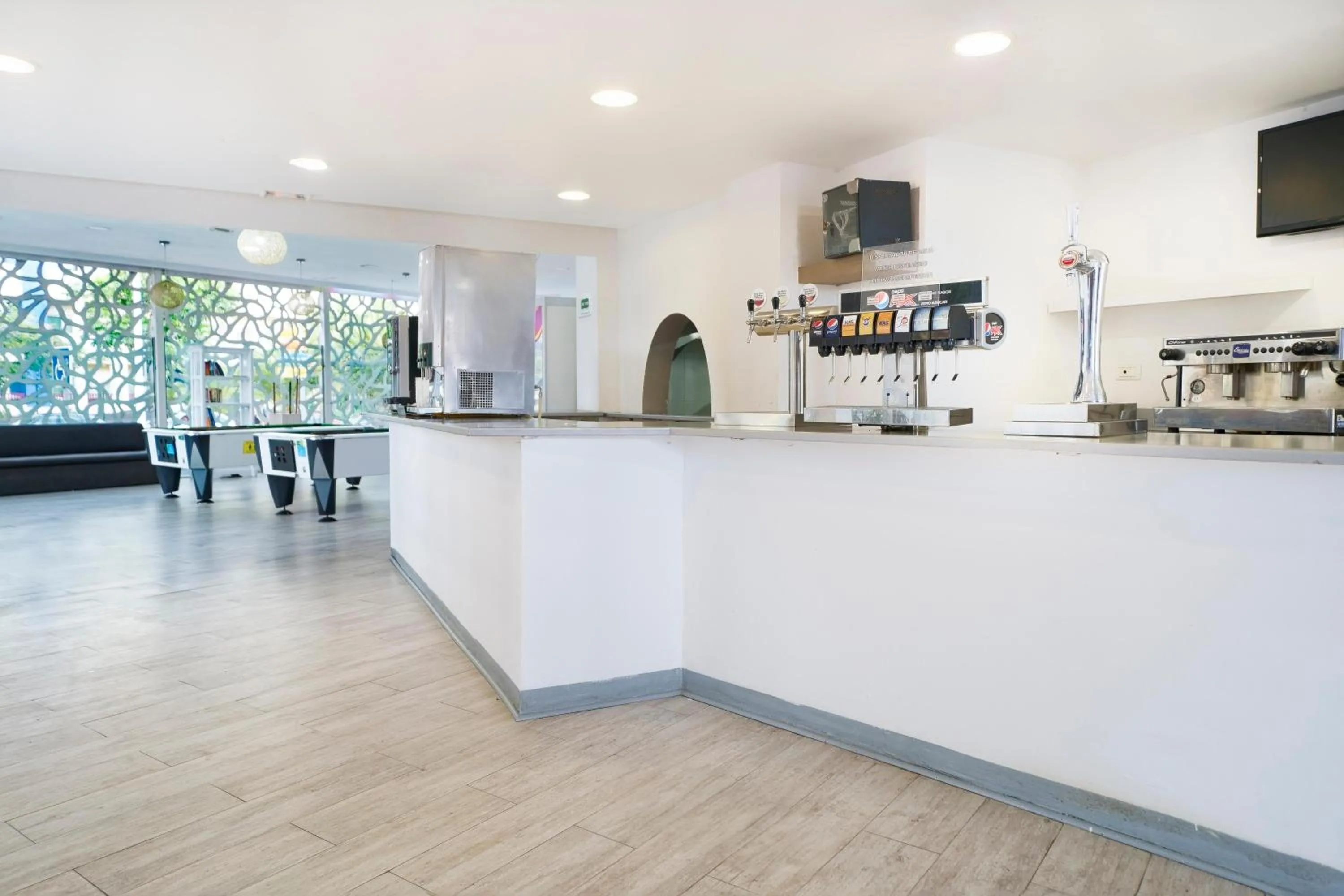 Lounge or bar in LABRANDA Bahía Fañabé & Villas