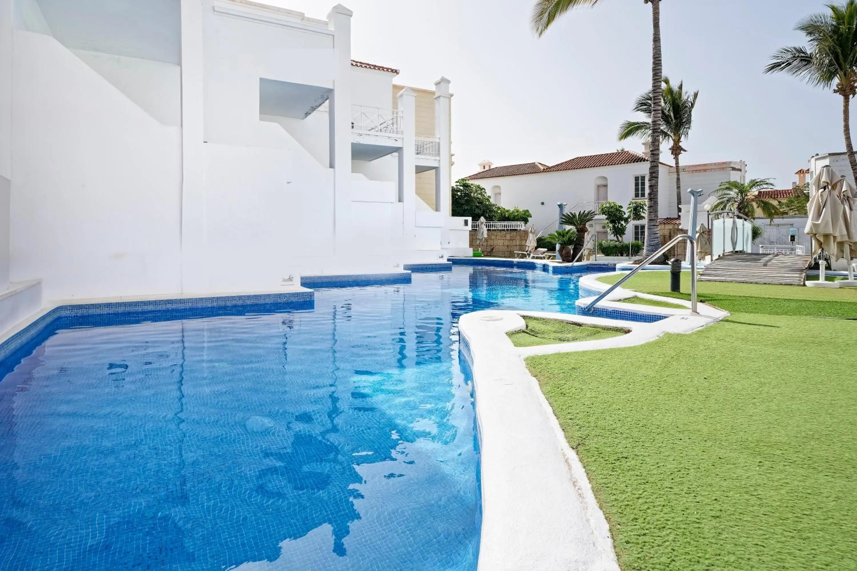 Swimming pool in LABRANDA Bahía Fañabé & Villas