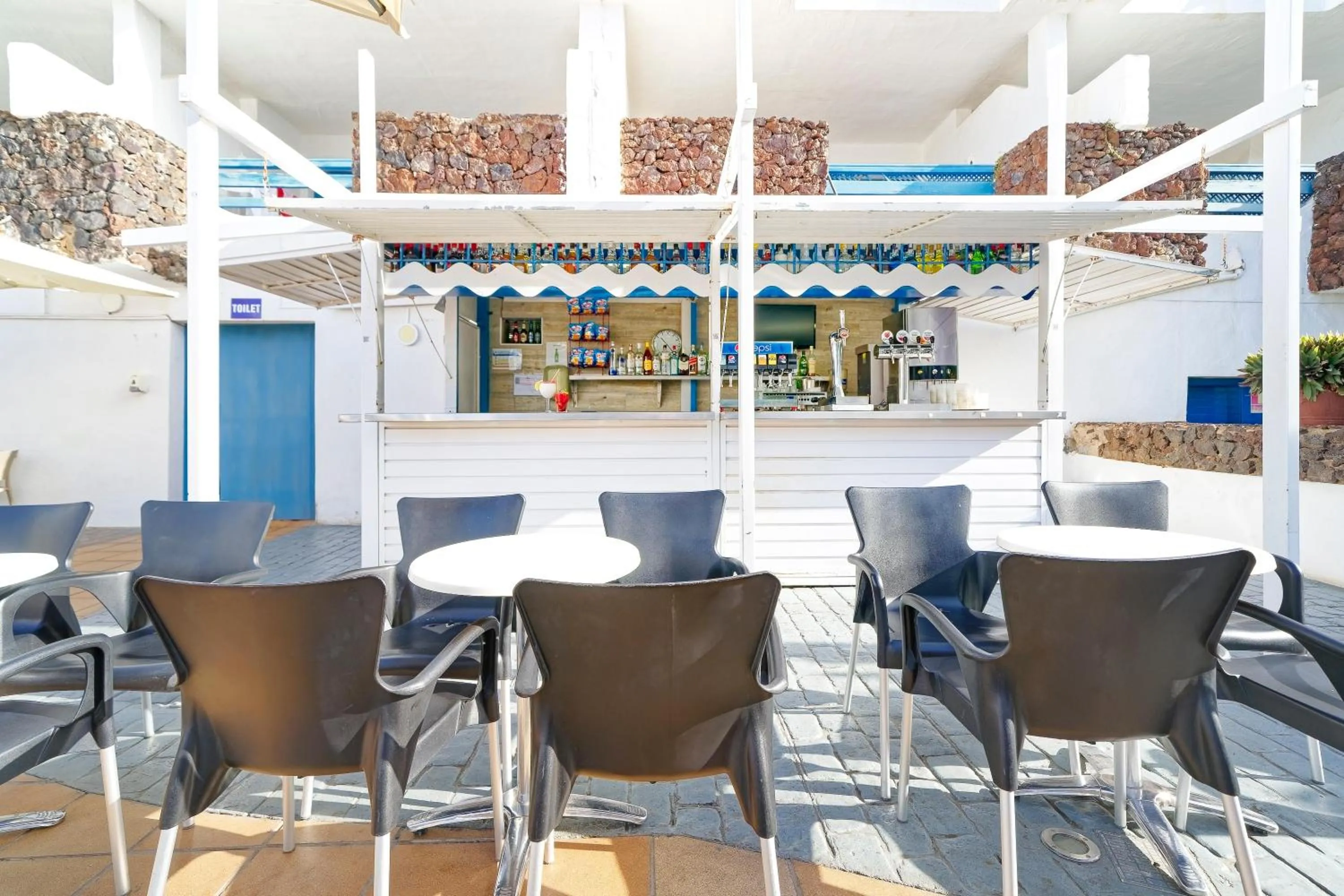 Lounge or bar in LABRANDA Bahía Fañabé & Villas