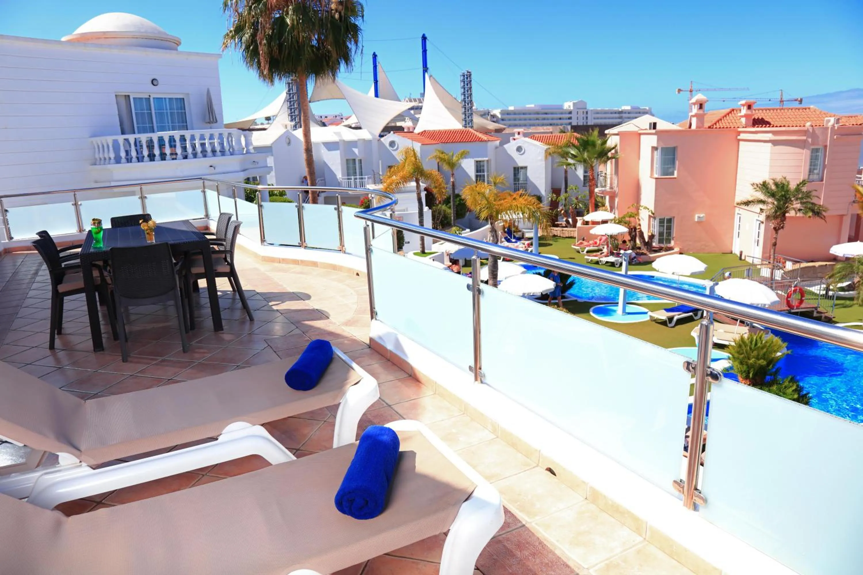 Photo of the whole room in LABRANDA Bahía Fañabé & Villas