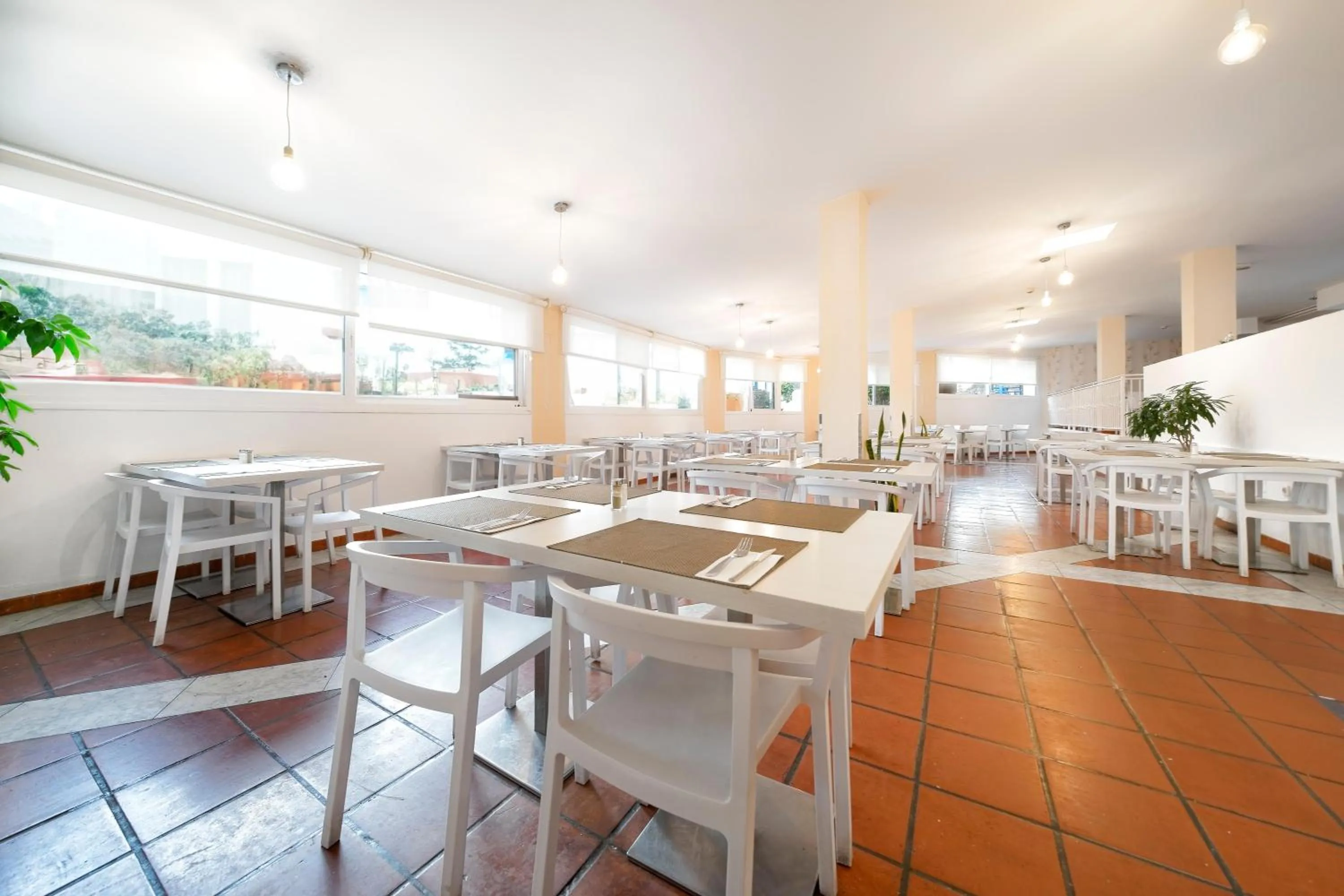 Restaurant/places to eat in LABRANDA Bahía Fañabé & Villas