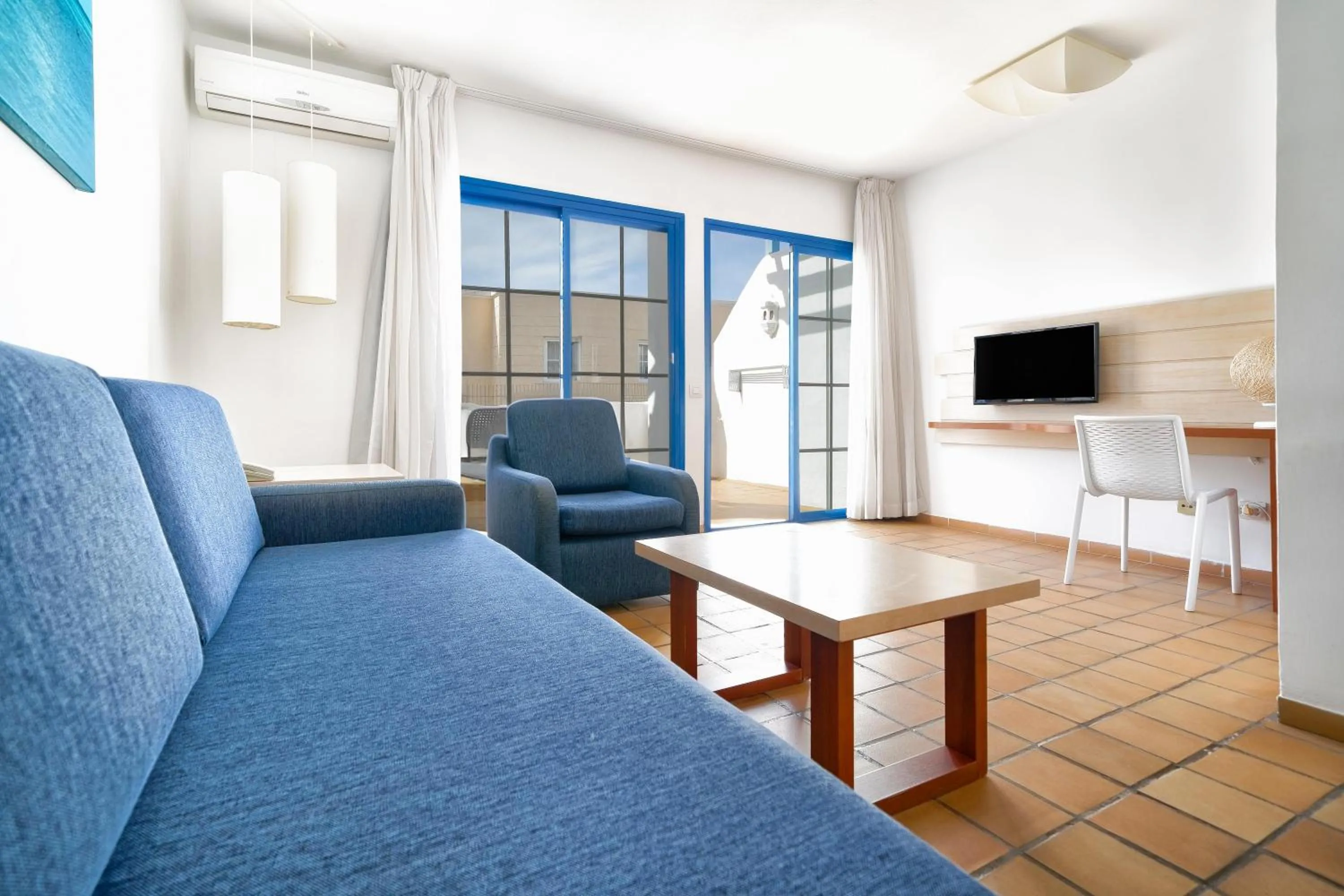 Photo of the whole room in LABRANDA Bahía Fañabé & Villas