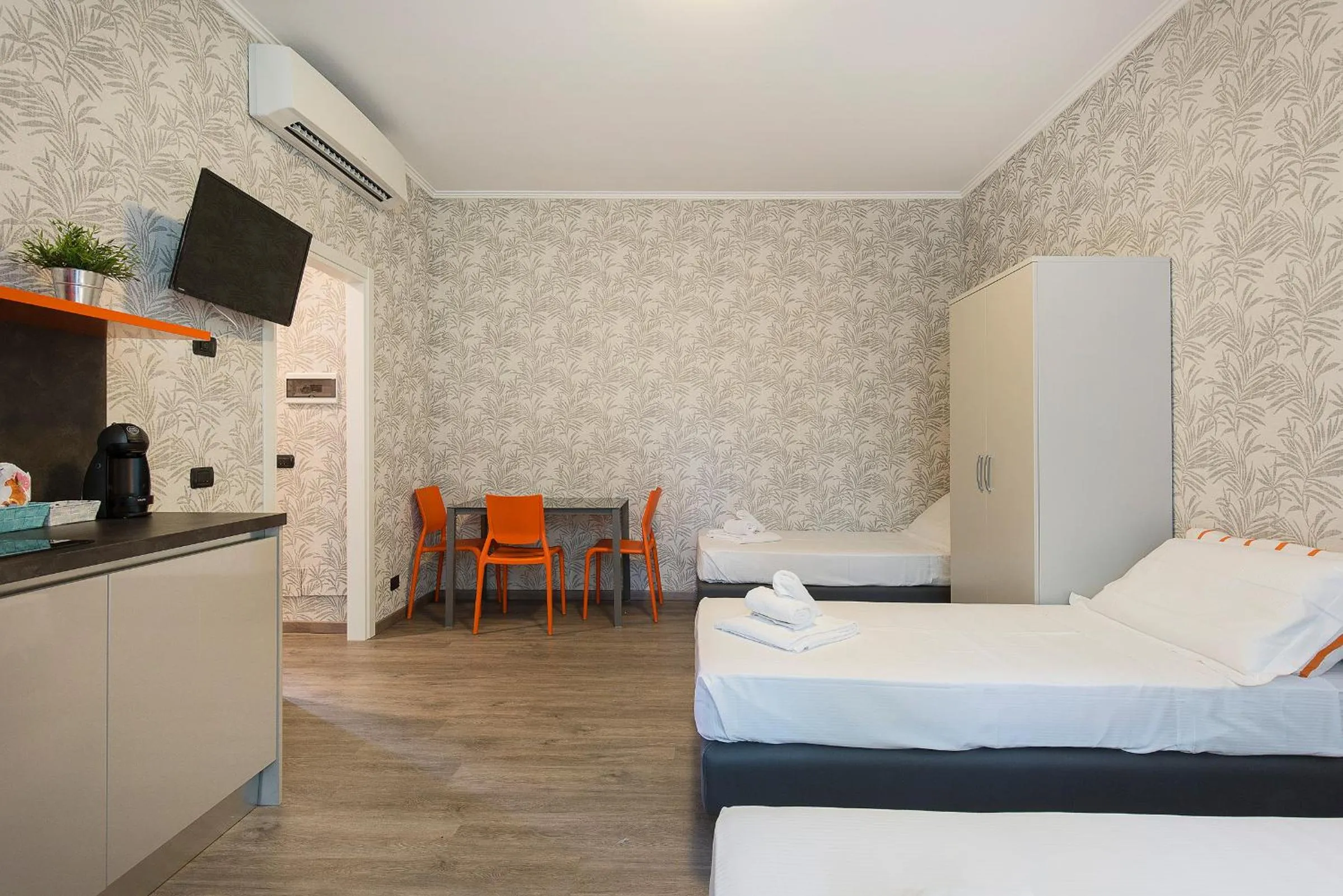 Photo of the whole room, Bed in Bnbook Residence La Red