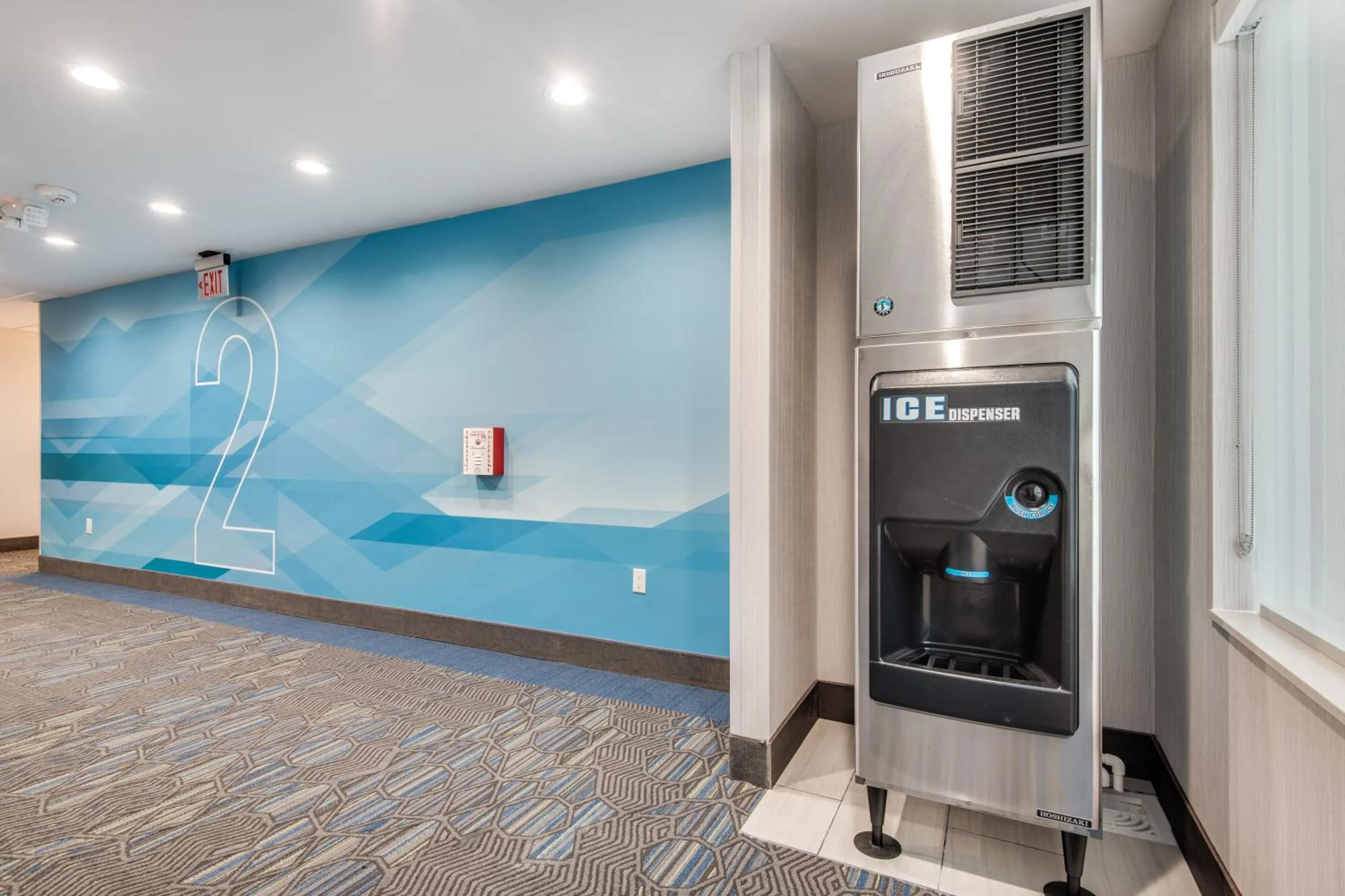 Lobby or reception in Holiday Inn Express & Suites Dallas North - Addison by IHG