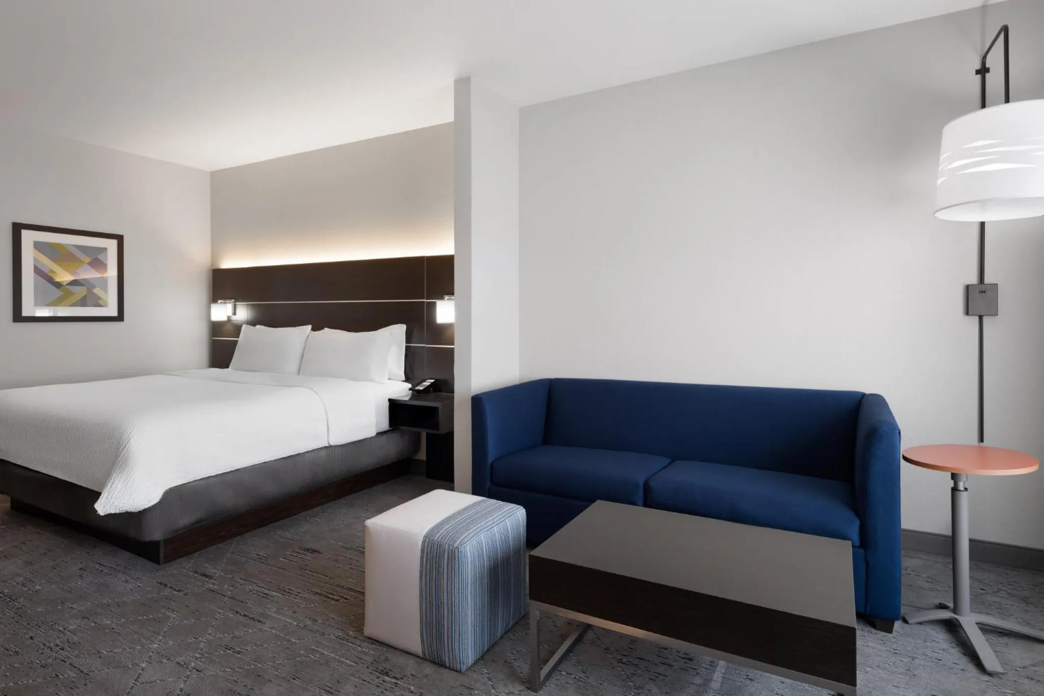 Photo of the whole room, Bed in Holiday Inn Express & Suites West Memphis by IHG