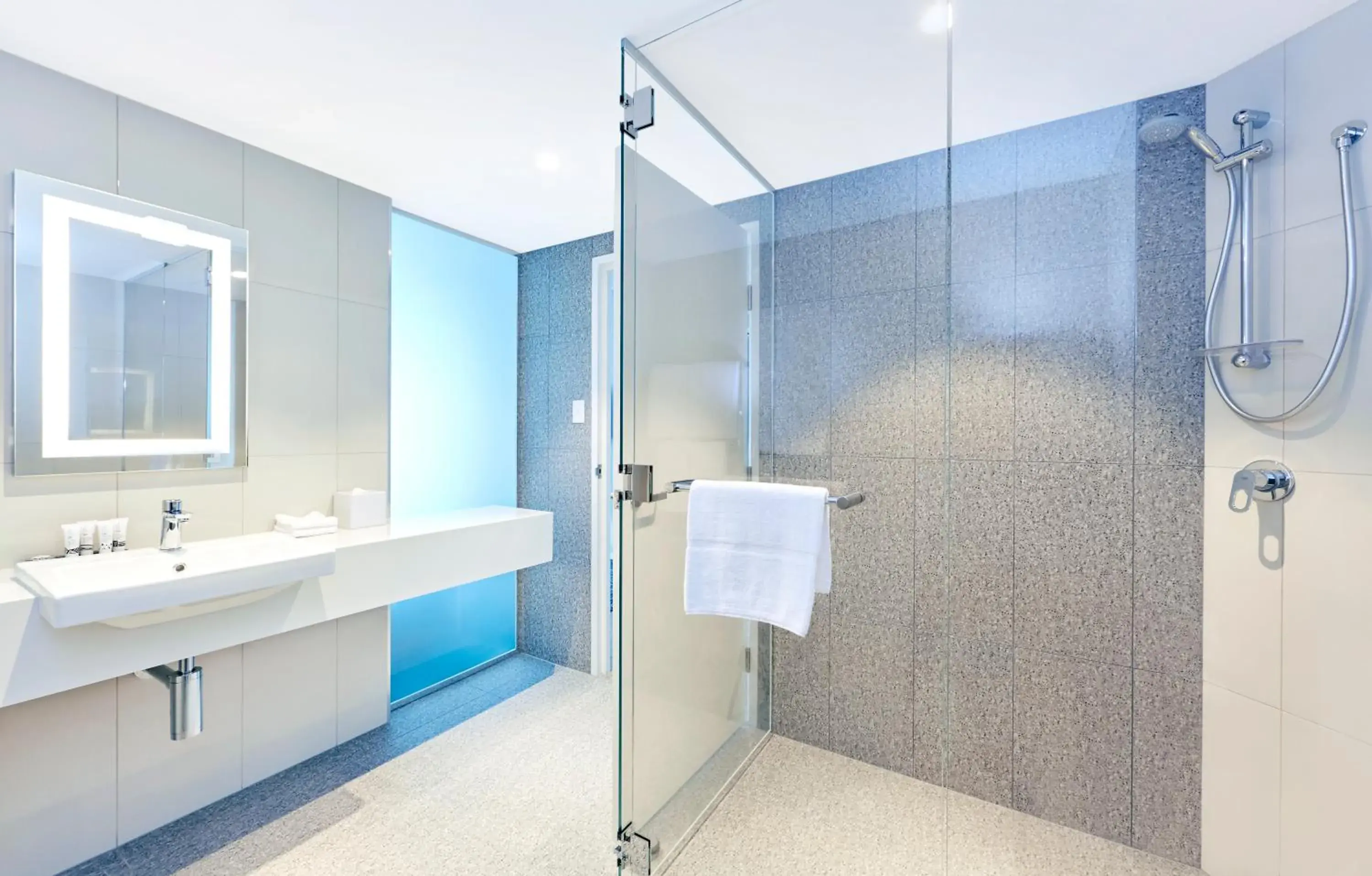 Bathroom in Holiday Inn Express Brisbane Central by IHG Bathroom in Holiday Inn Express Brisbane Central by IHG