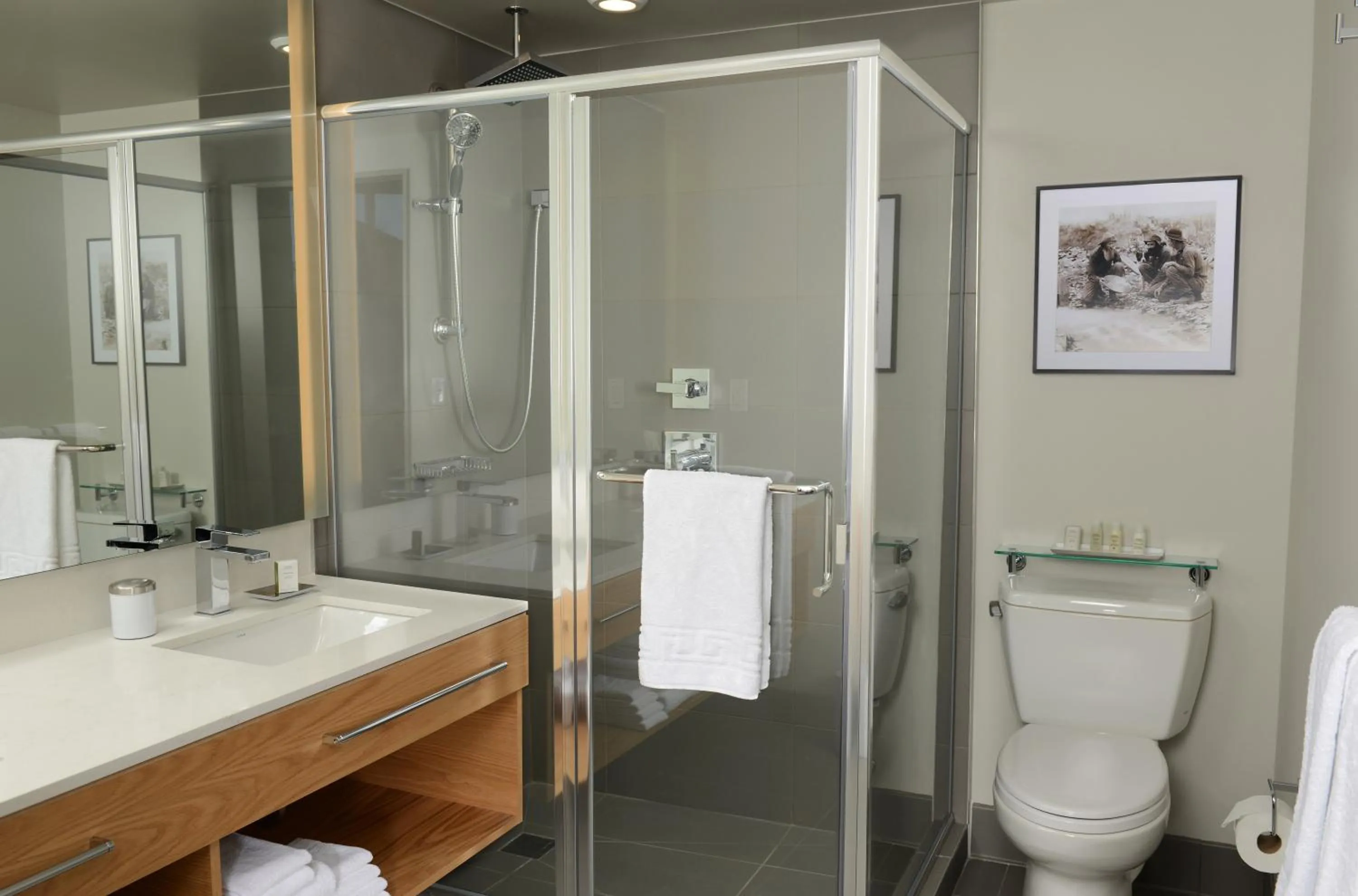 Bedroom in Hotel Indigo Denver Downtown - Union Station by IHG