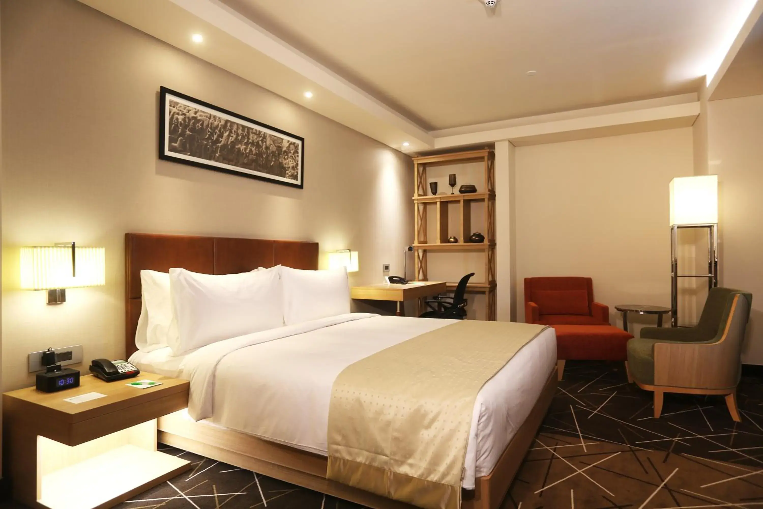 Shower, Bed in Holiday Inn Chennai OMR IT Expressway by IHG Shower, Bed in Holiday Inn Chennai OMR IT Expressway by IHG