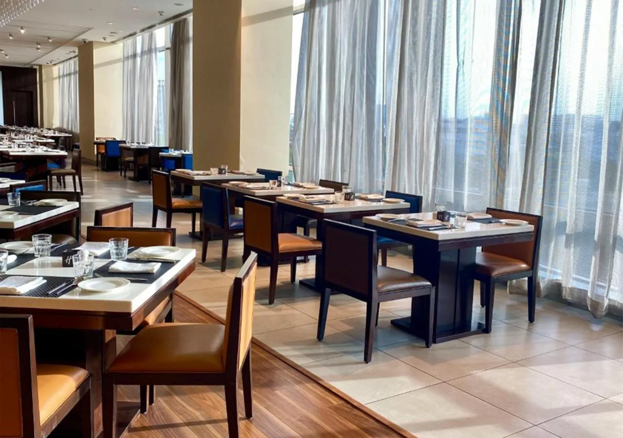 Restaurant/places to eat in Holiday Inn Chennai OMR IT Expressway by IHG