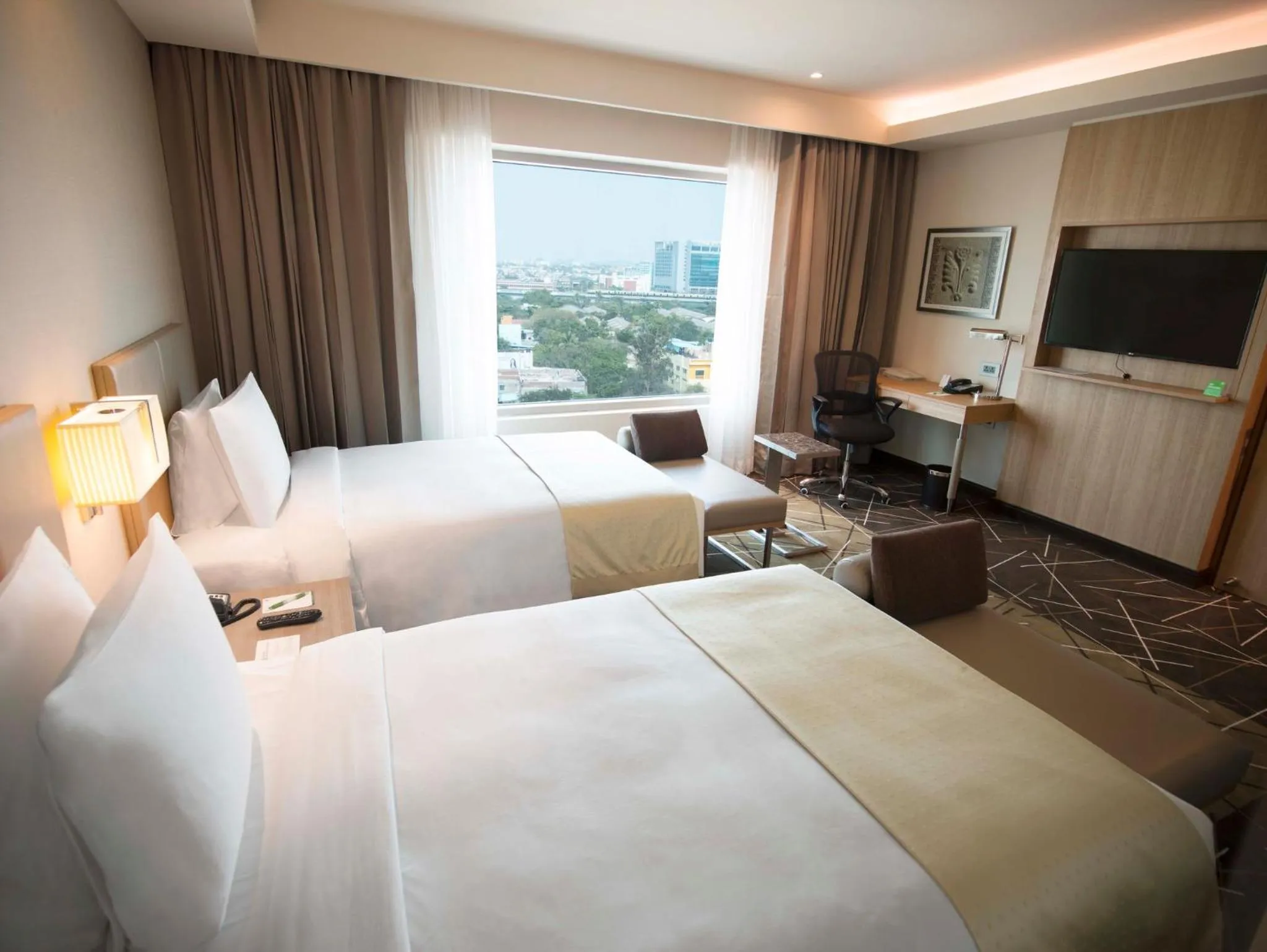 Photo of the whole room, Bed in Holiday Inn Chennai OMR IT Expressway by IHG