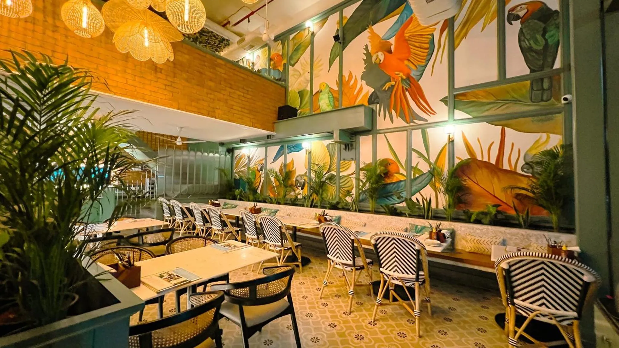 Restaurant/places to eat in Holiday Inn Chennai OMR IT Expressway by IHG