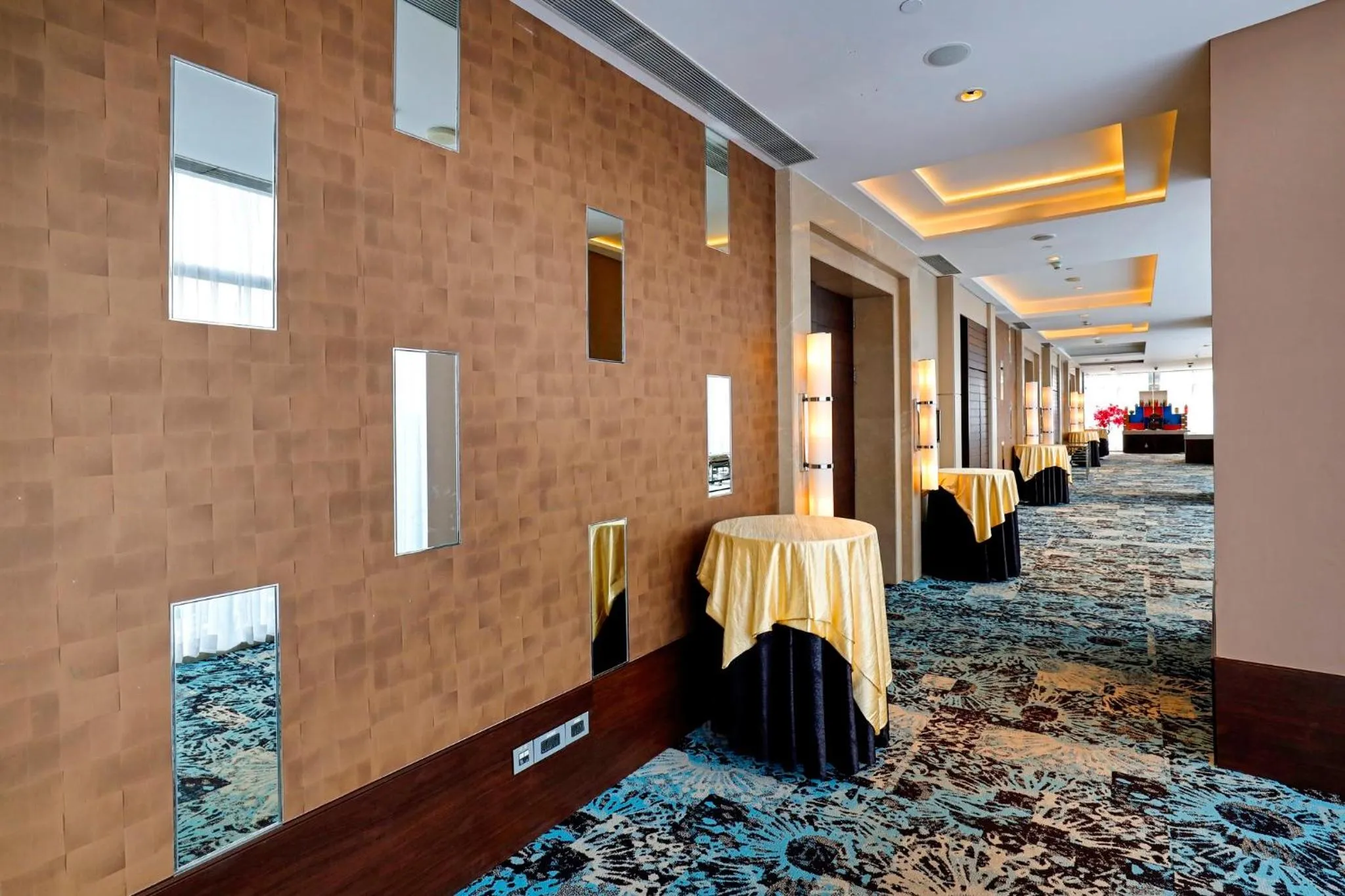 Meeting/conference room in Holiday Inn Chennai OMR IT Expressway by IHG