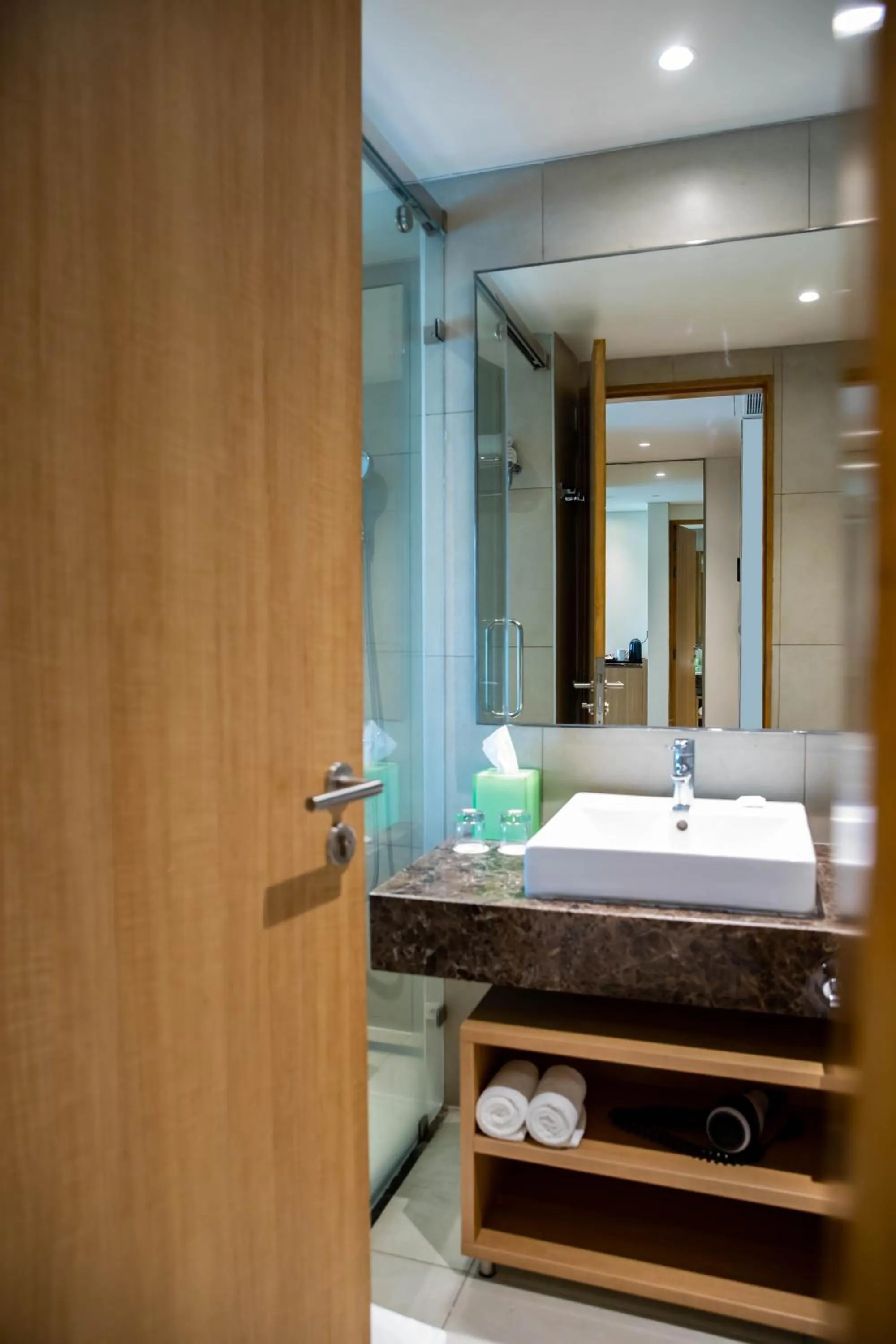 Bathroom, Bed in Holiday Inn Chennai OMR IT Expressway by IHG