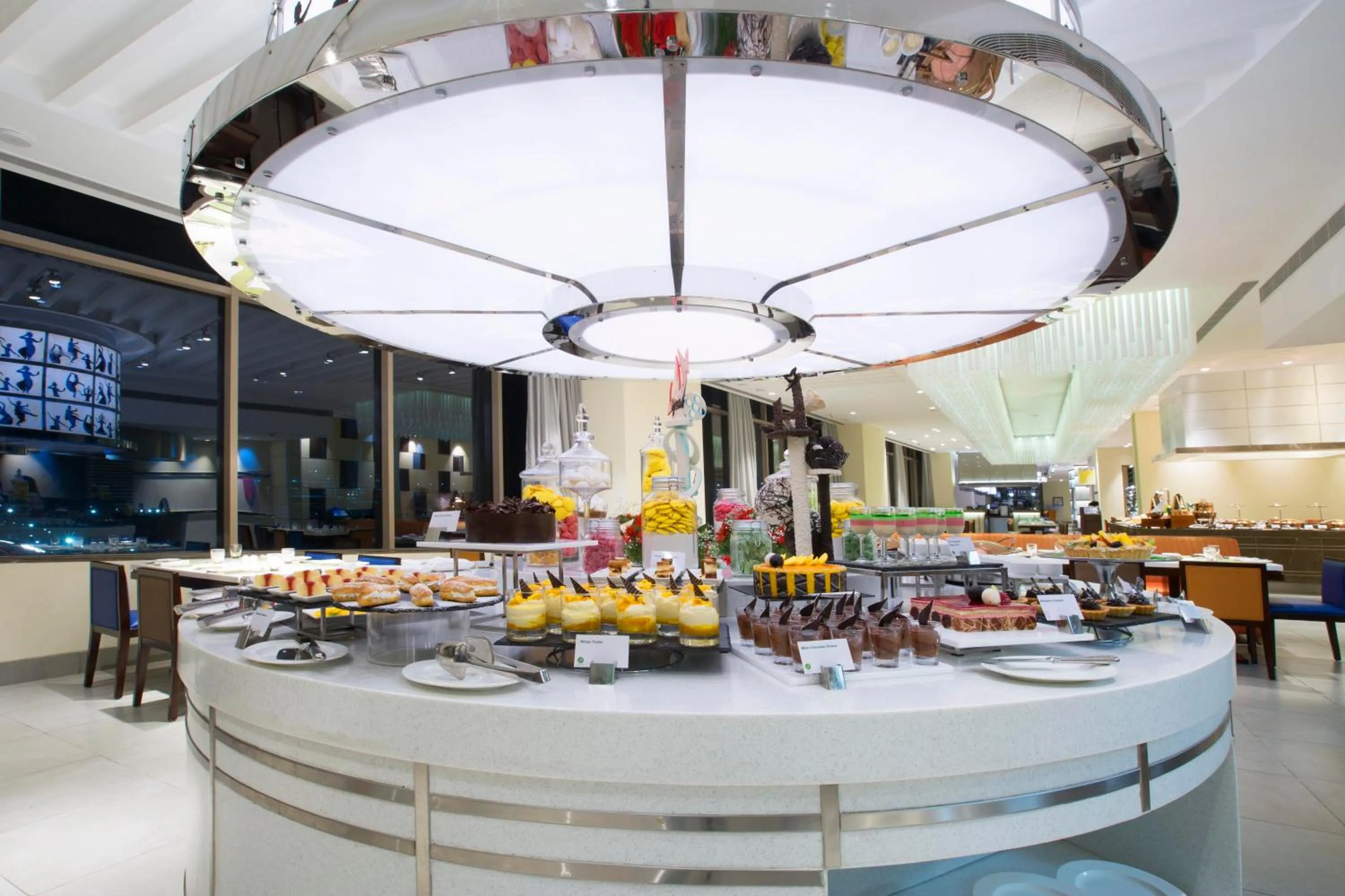 Restaurant/places to eat in Holiday Inn Chennai OMR IT Expressway by IHG