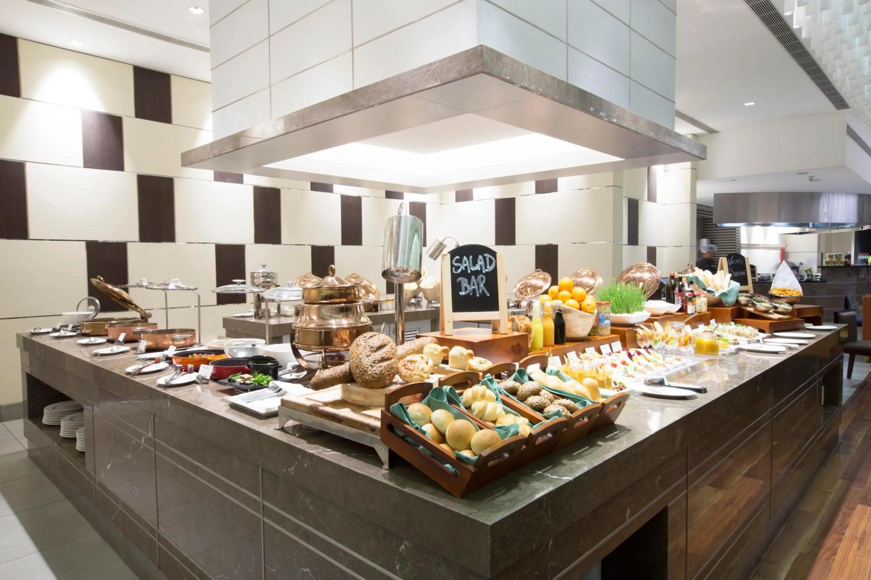 Restaurant/places to eat in Holiday Inn Chennai OMR IT Expressway by IHG
