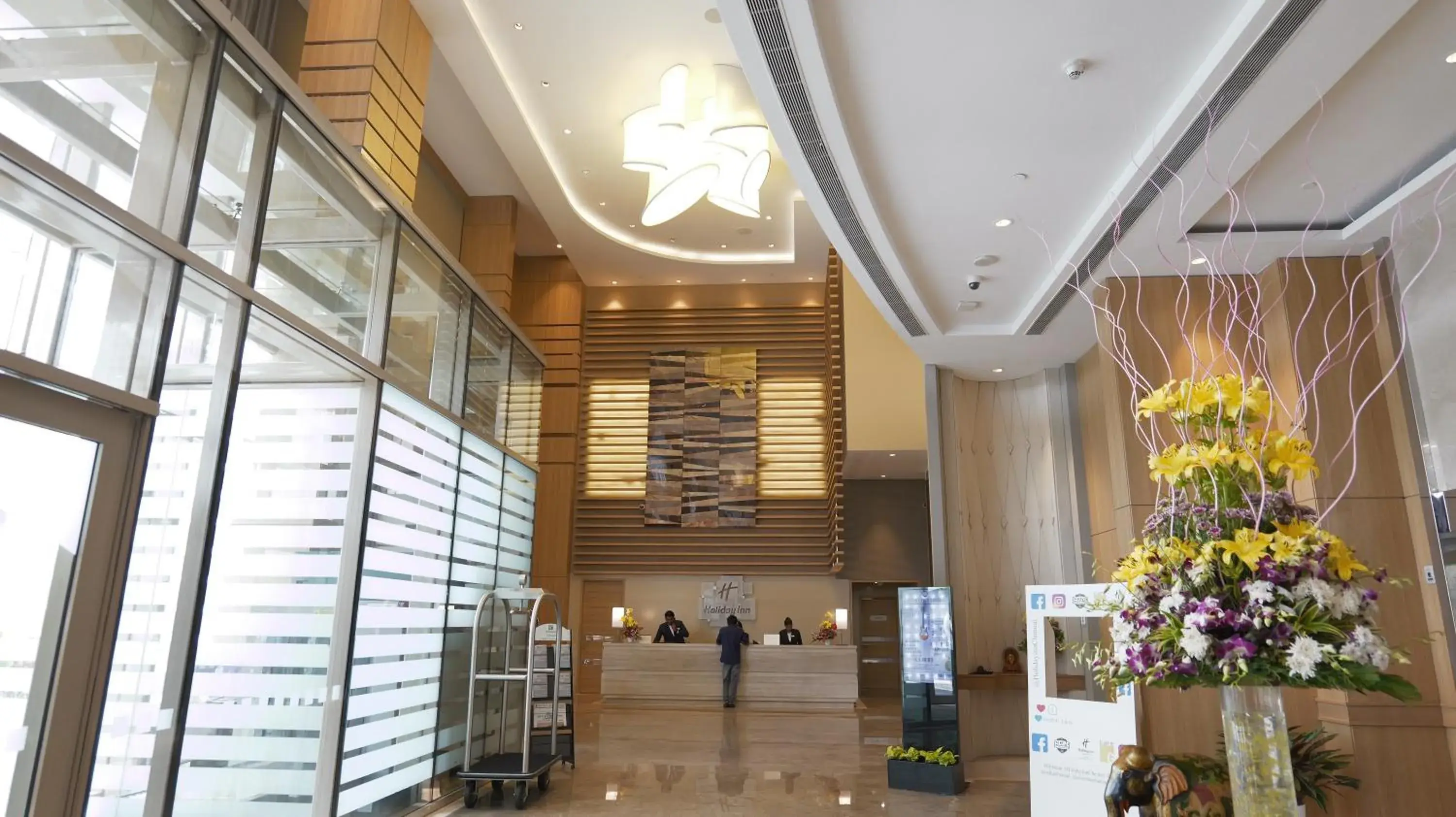 Lobby or reception in Holiday Inn Chennai OMR IT Expressway by IHG Lobby or reception in Holiday Inn Chennai OMR IT Expressway by IHG