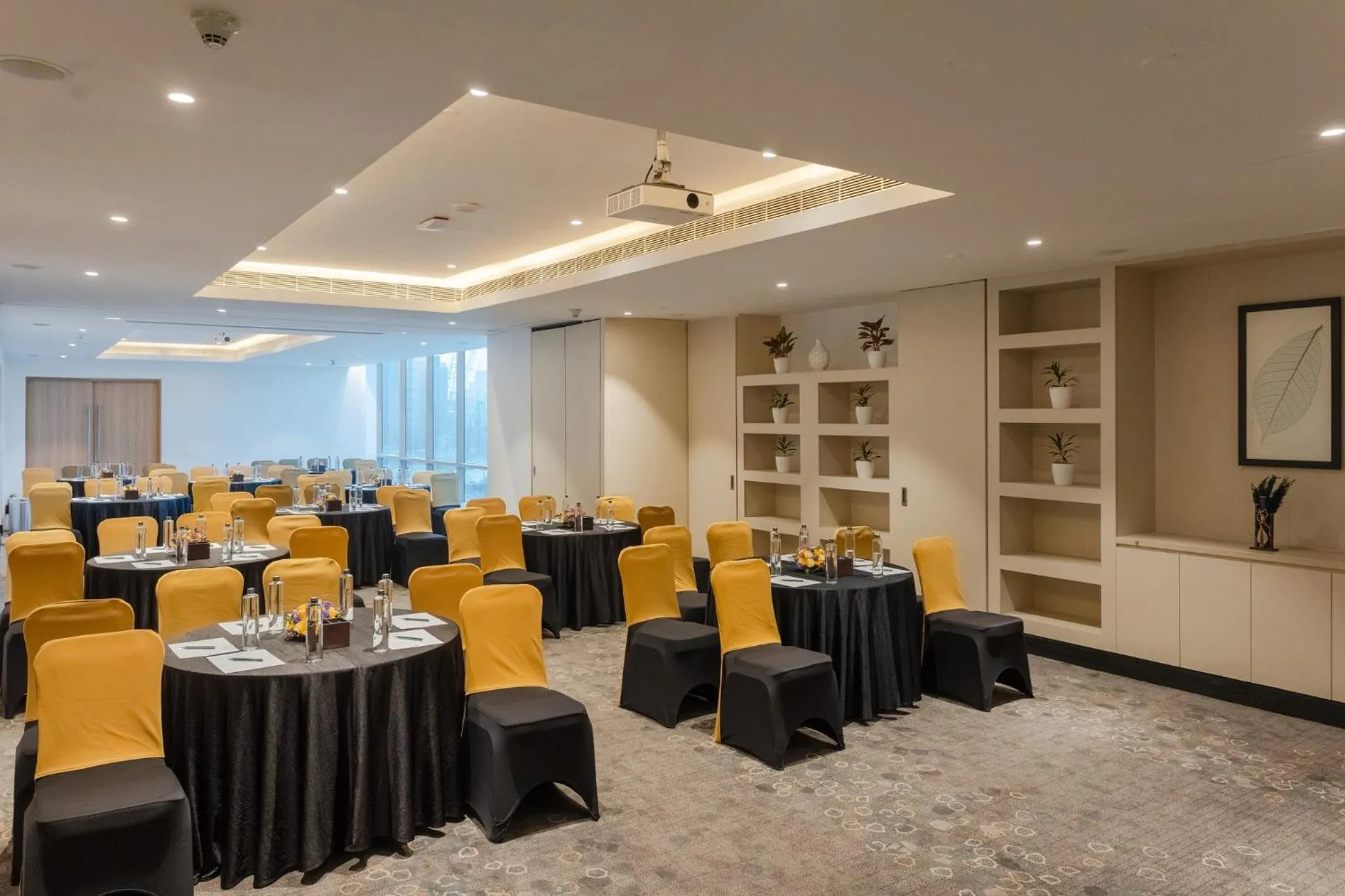 Meeting/conference room in Holiday Inn Chennai OMR IT Expressway by IHG