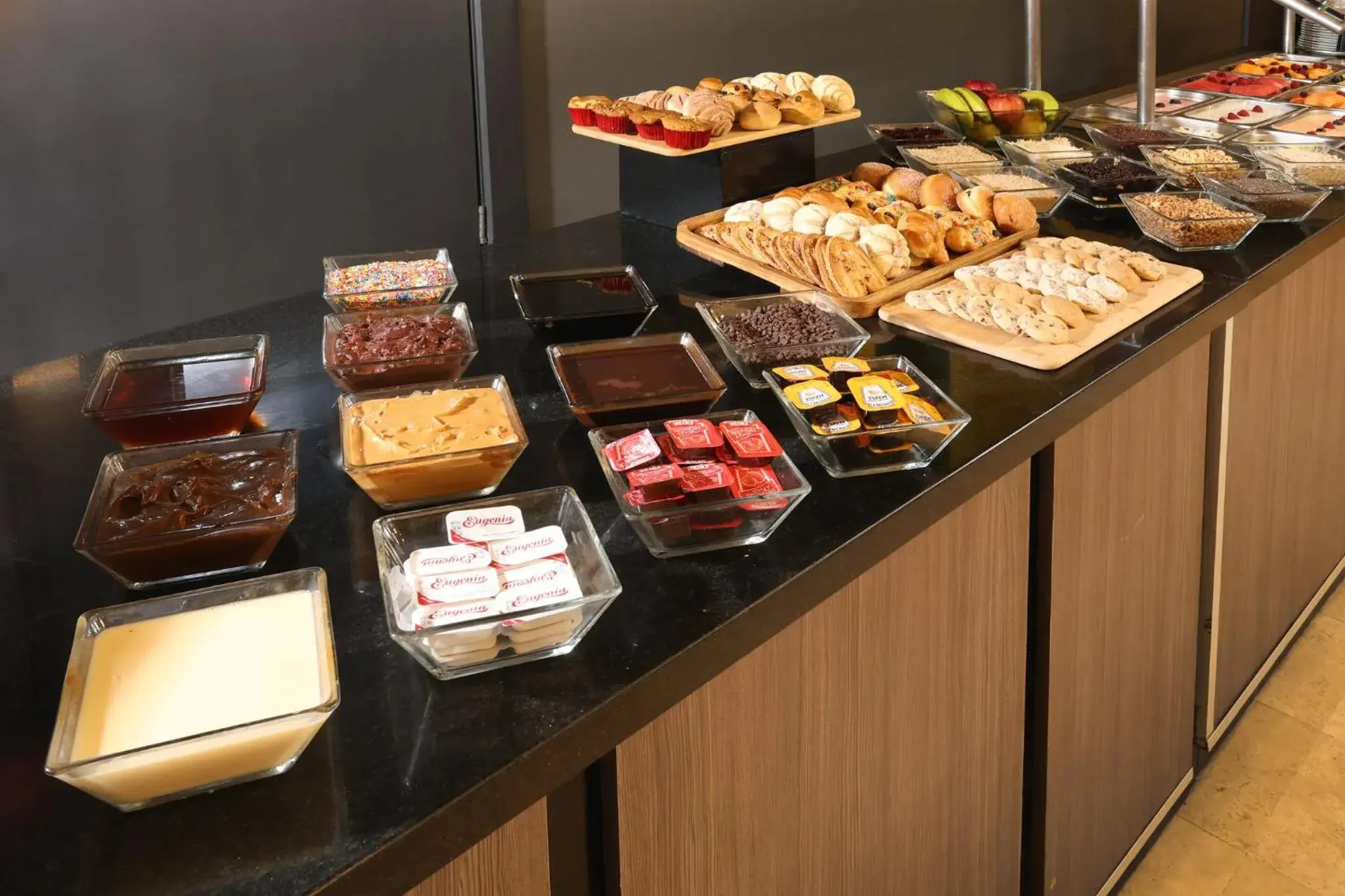 Restaurant/places to eat in Holiday Inn Resort Mazatlan by IHG Restaurant/places to eat in Holiday Inn Resort Mazatlan by IHG