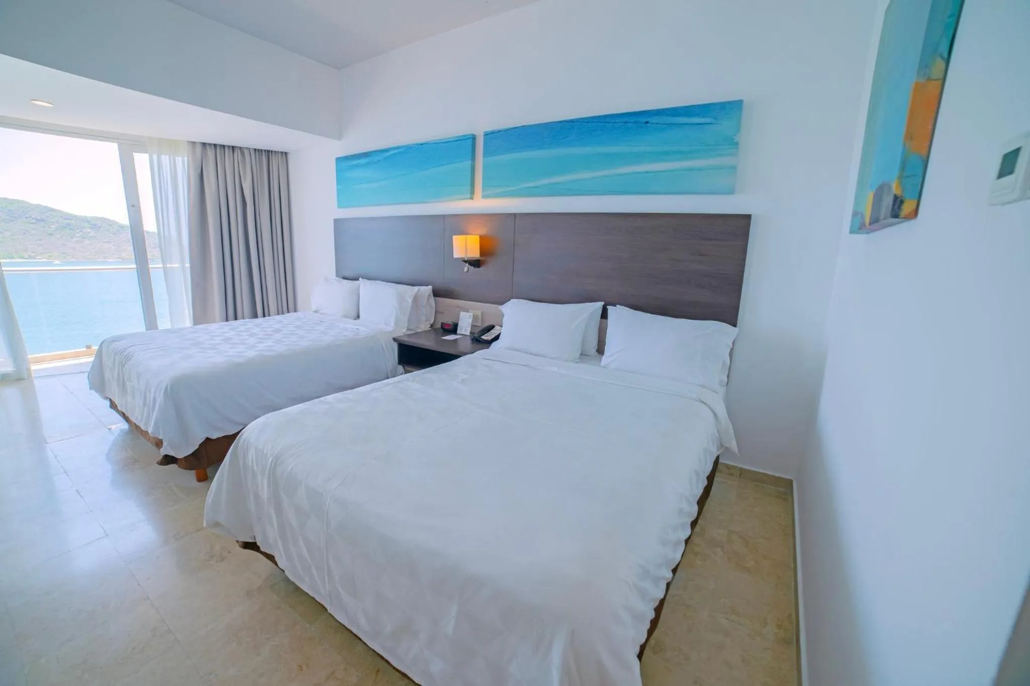 Photo of the whole room, Bed in Holiday Inn Resort Mazatlan by IHG