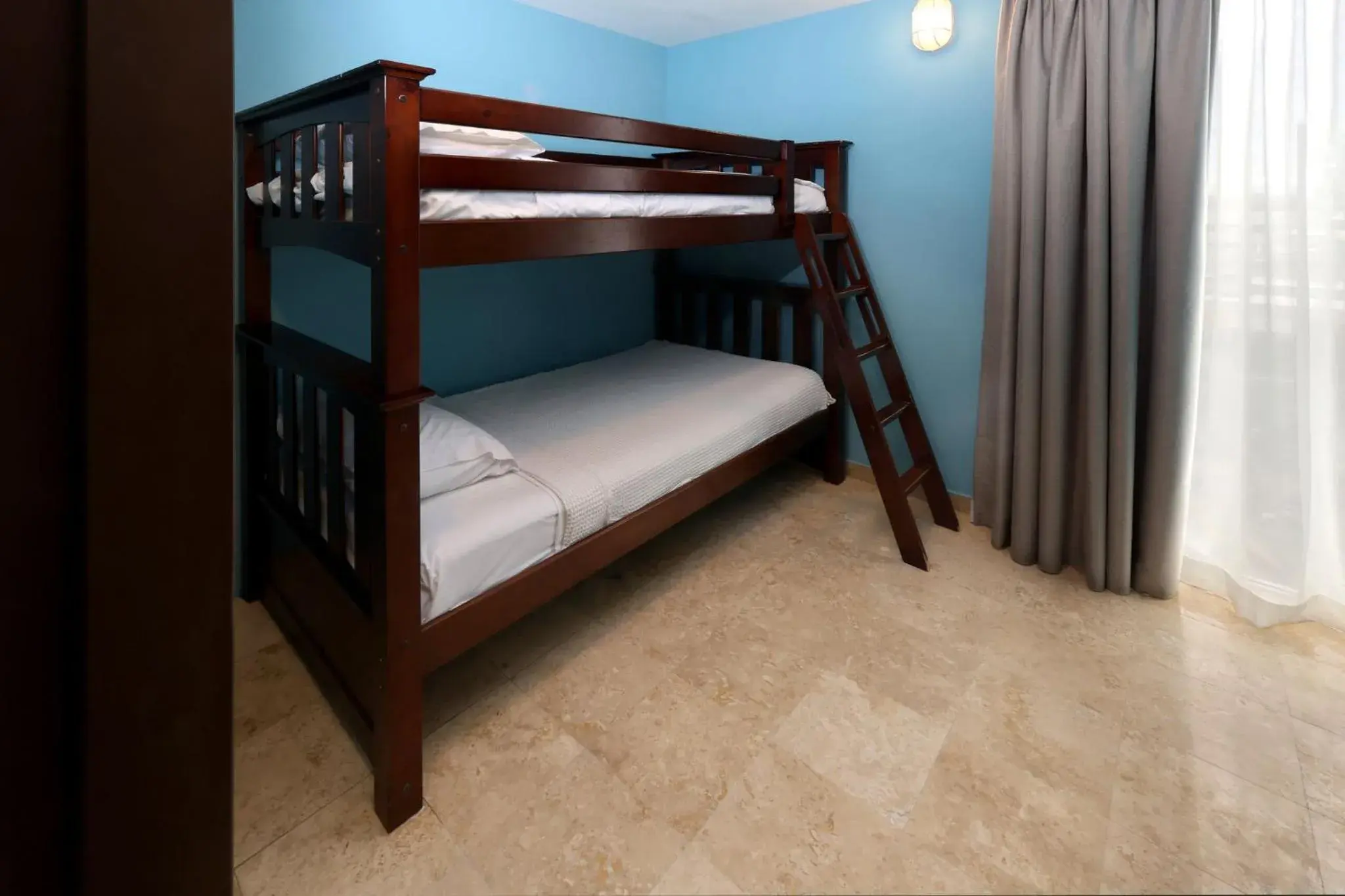 Photo of the whole room, Bed in Holiday Inn Resort Mazatlan by IHG Photo of the whole room, Bed in Holiday Inn Resort Mazatlan by IHG