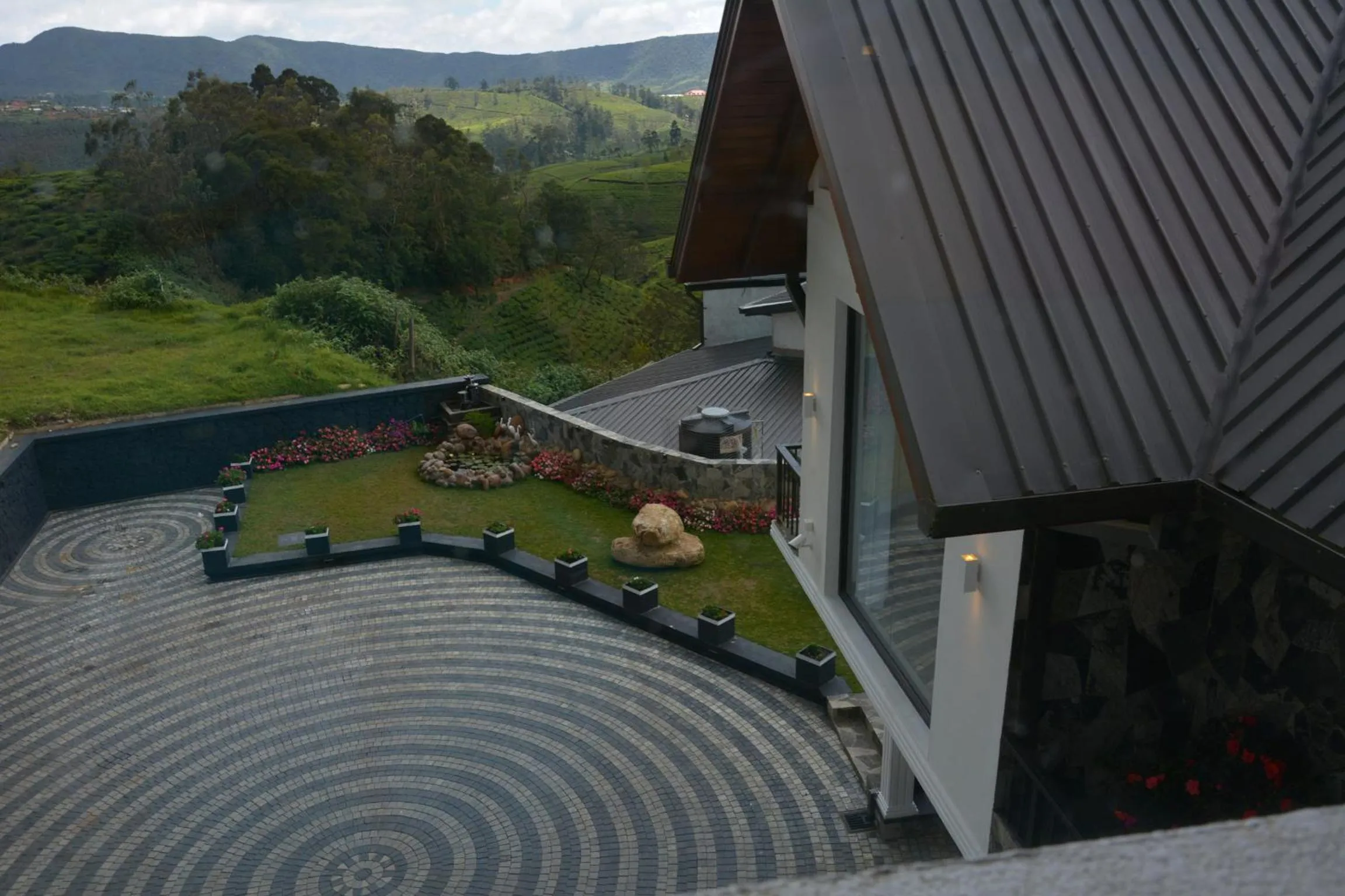 Mountain view in Villa Mount Royal