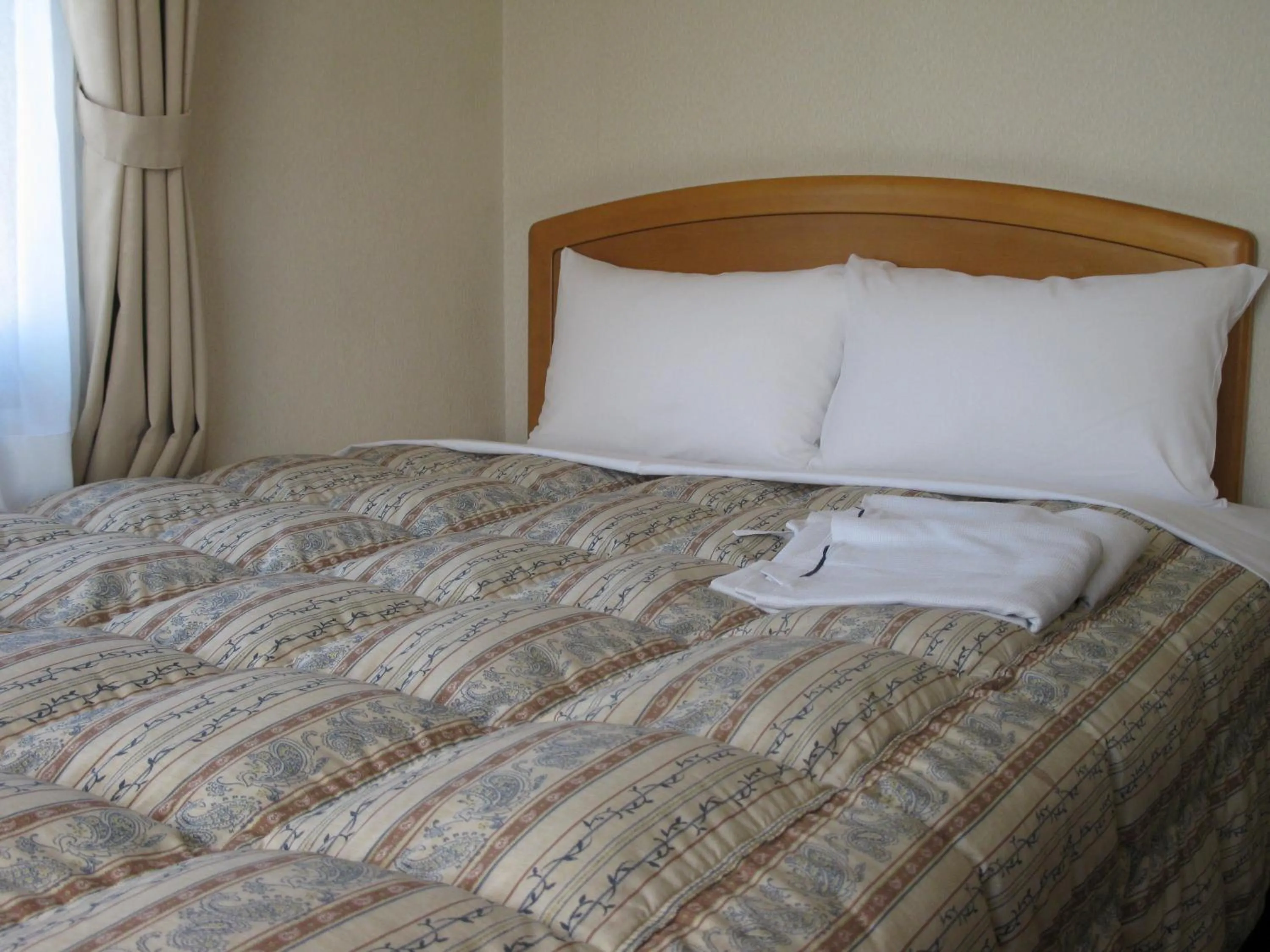 Photo of the whole room, Bed in Mito Riverside Hotel