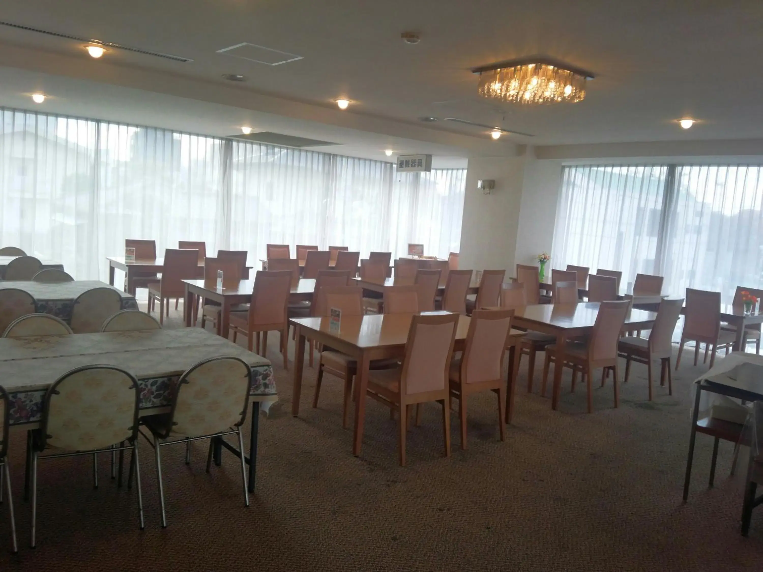 Restaurant/places to eat in Mito Riverside Hotel Restaurant/places to eat in Mito Riverside Hotel