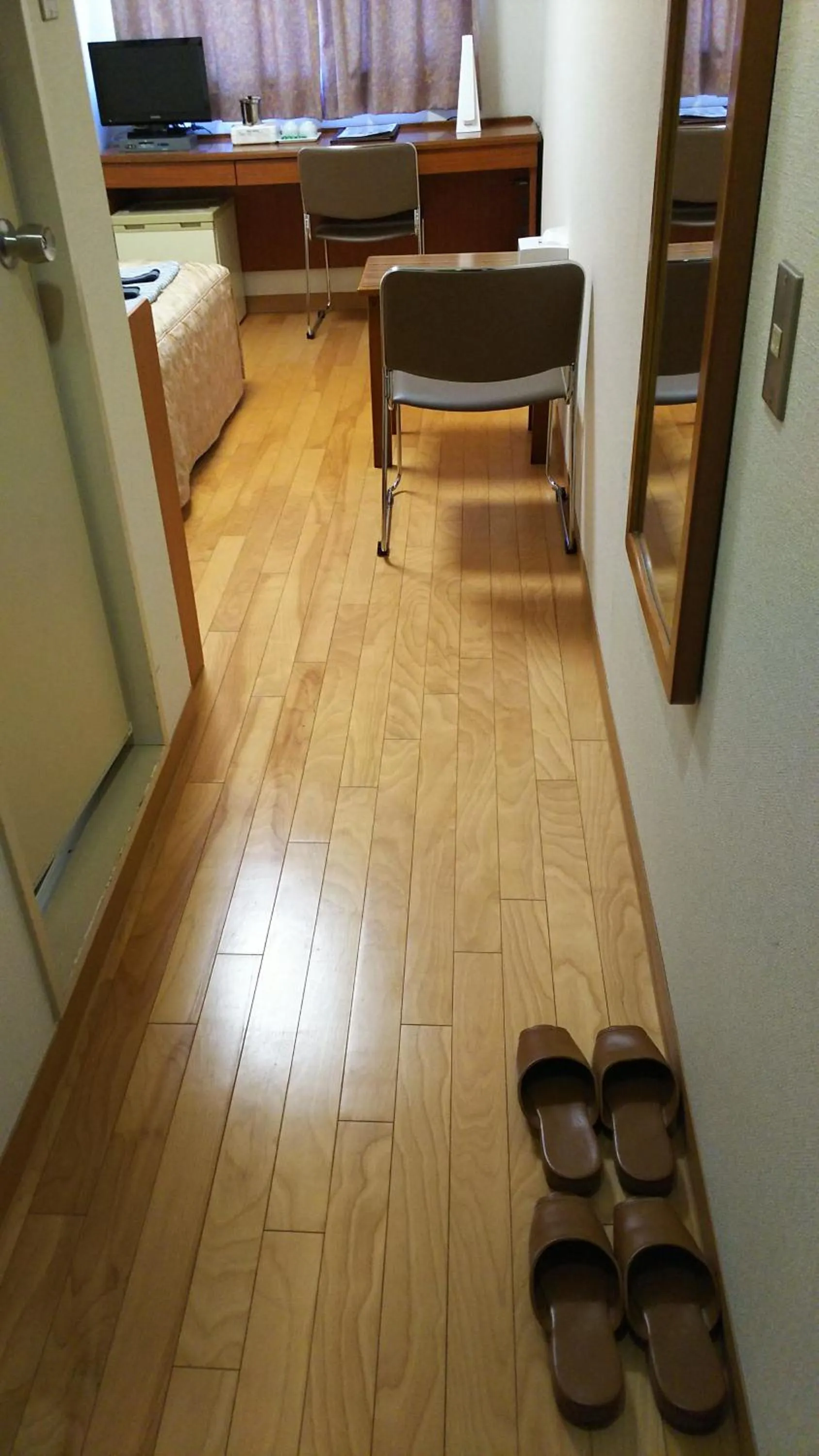 Photo of the whole room in New Central Hotel Katsuta