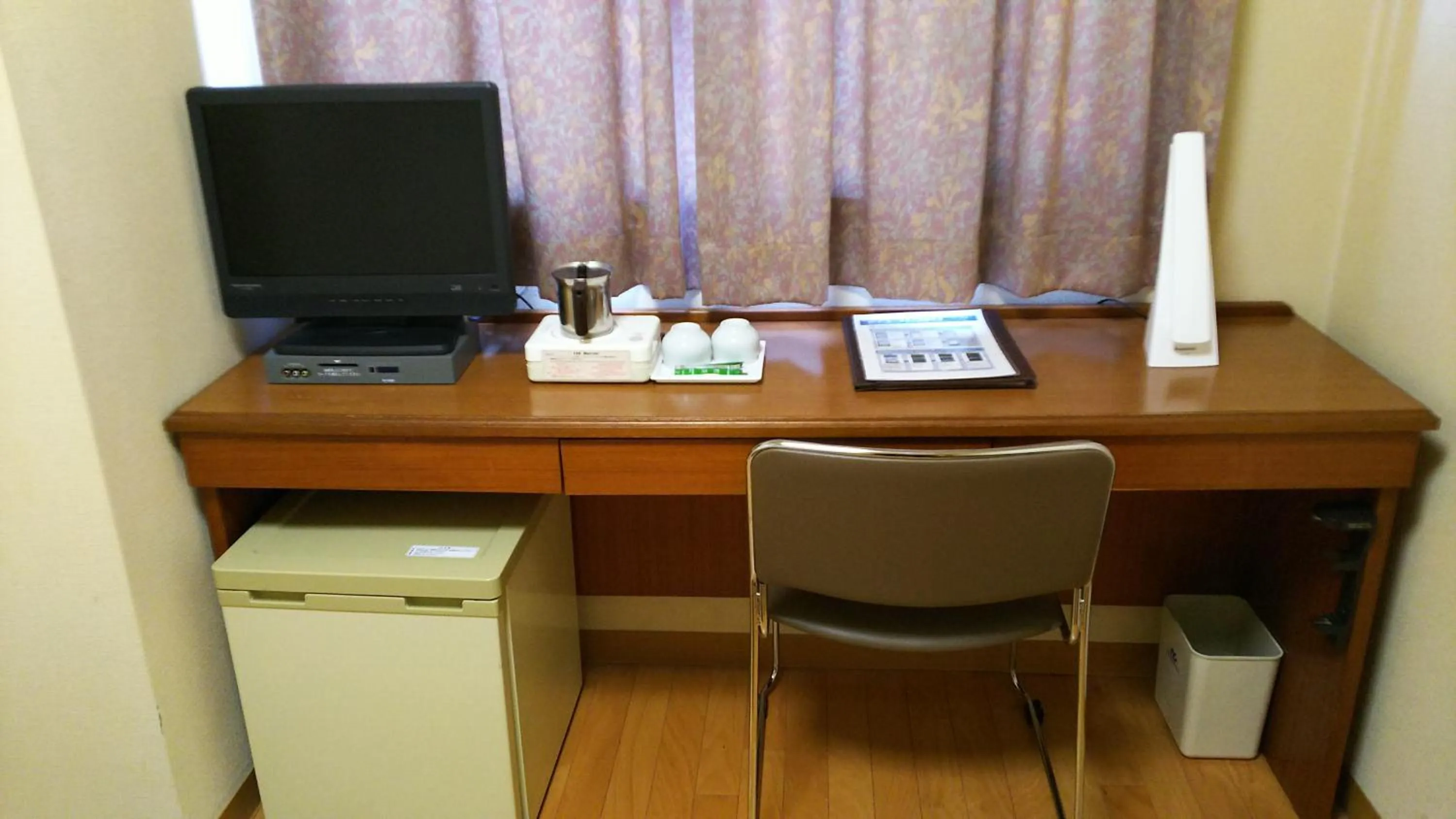 Photo of the whole room in New Central Hotel Katsuta