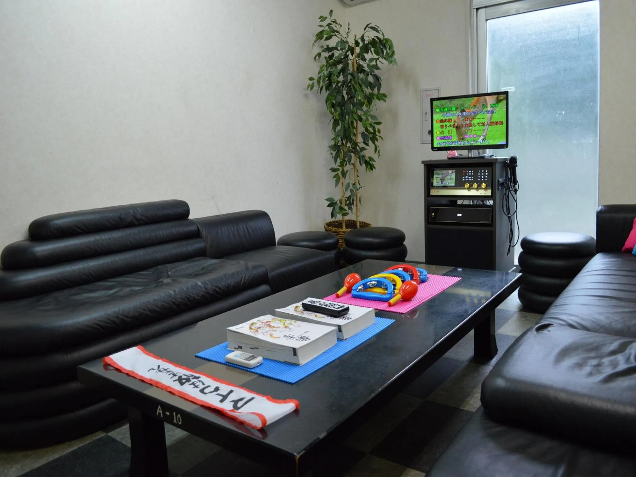 Karaoke in Harazuru Grand Sky Hotel