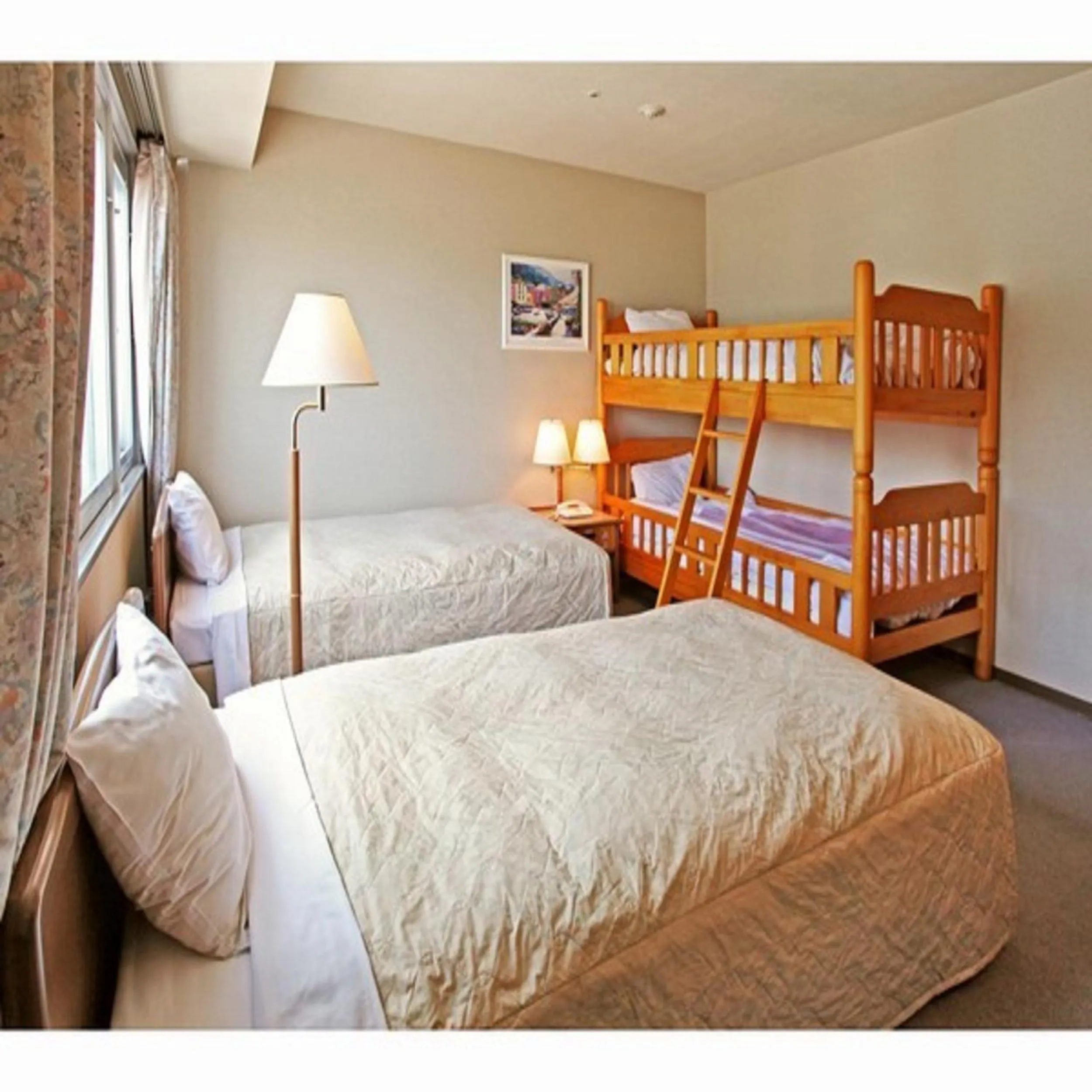 Bed in Hotel Crown Hills Takefu